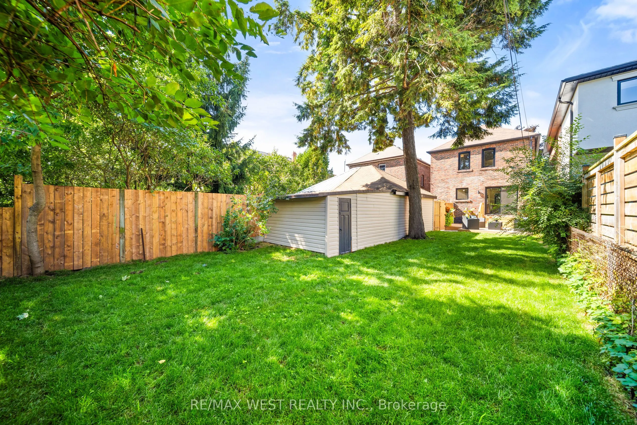 125 Brookside Avenue