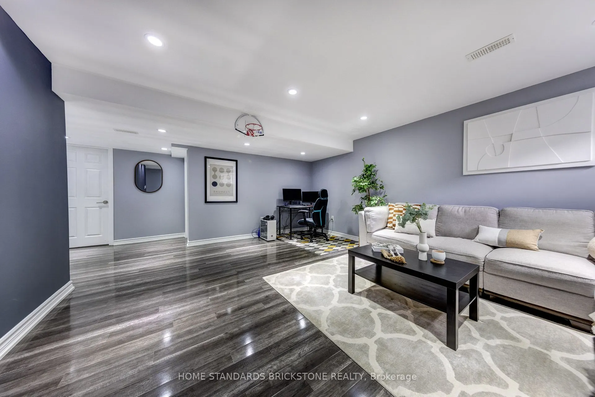 39 Laverty Crescent