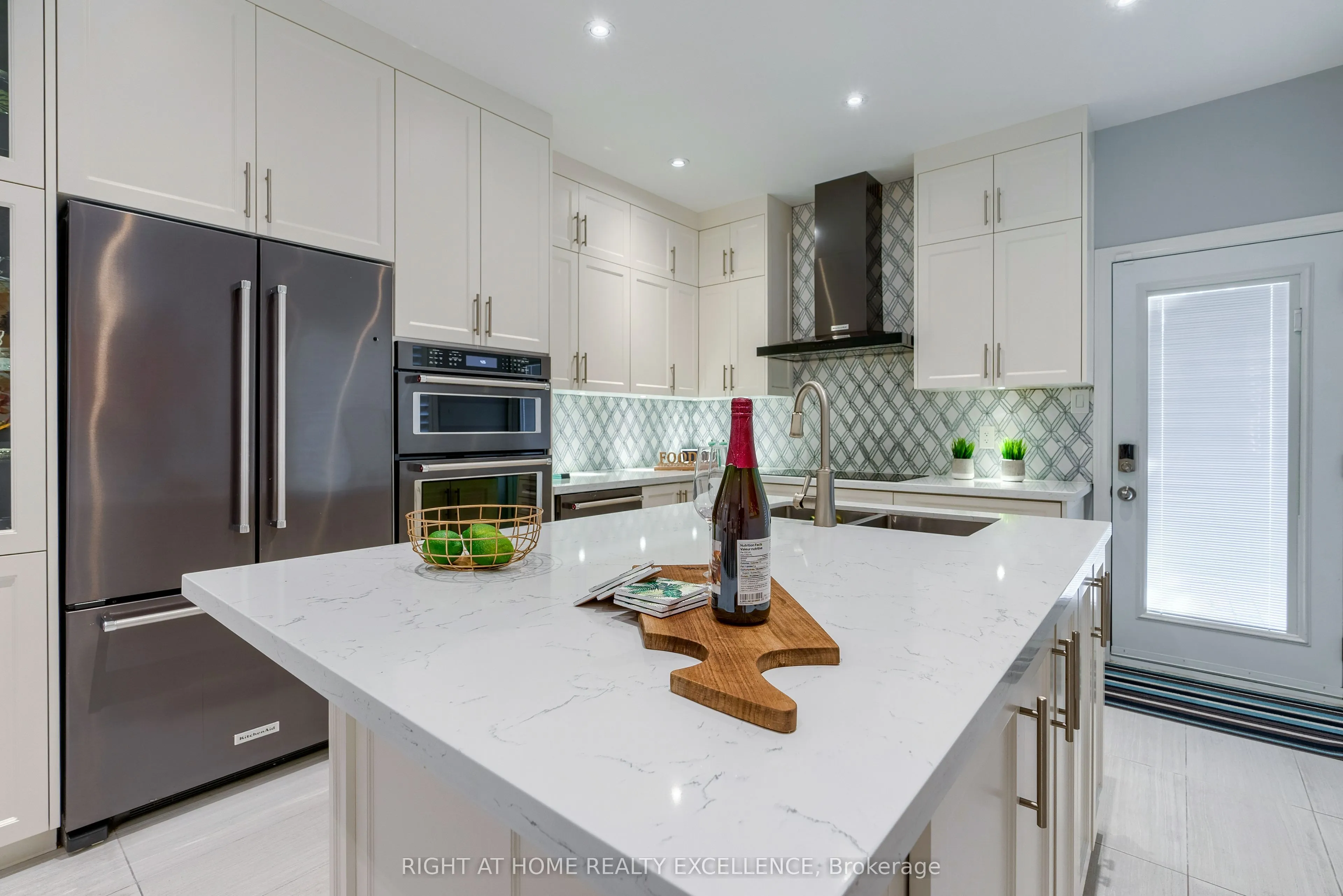 6862 Gooderham Estate Boulevard