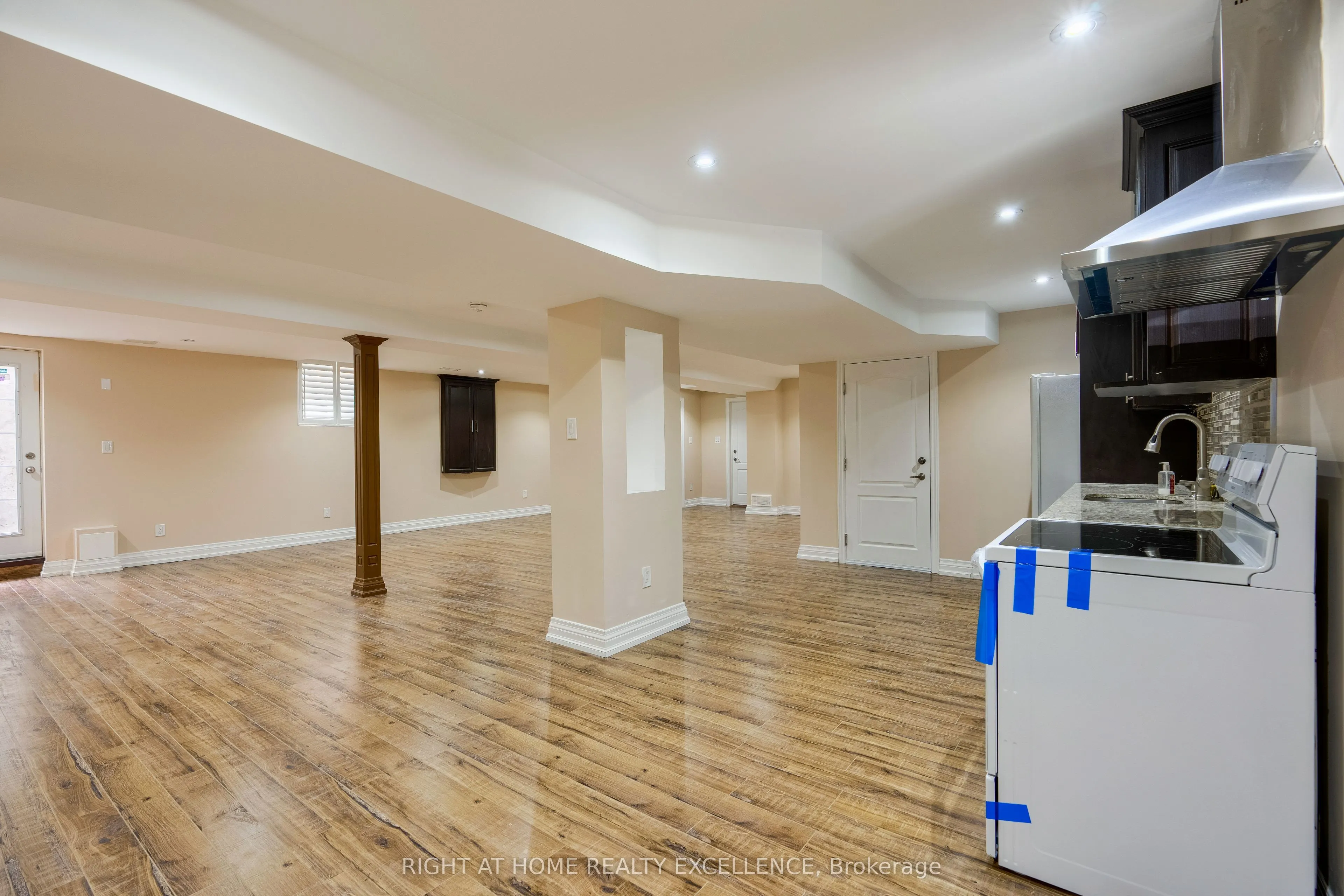 6862 Gooderham Estate Boulevard