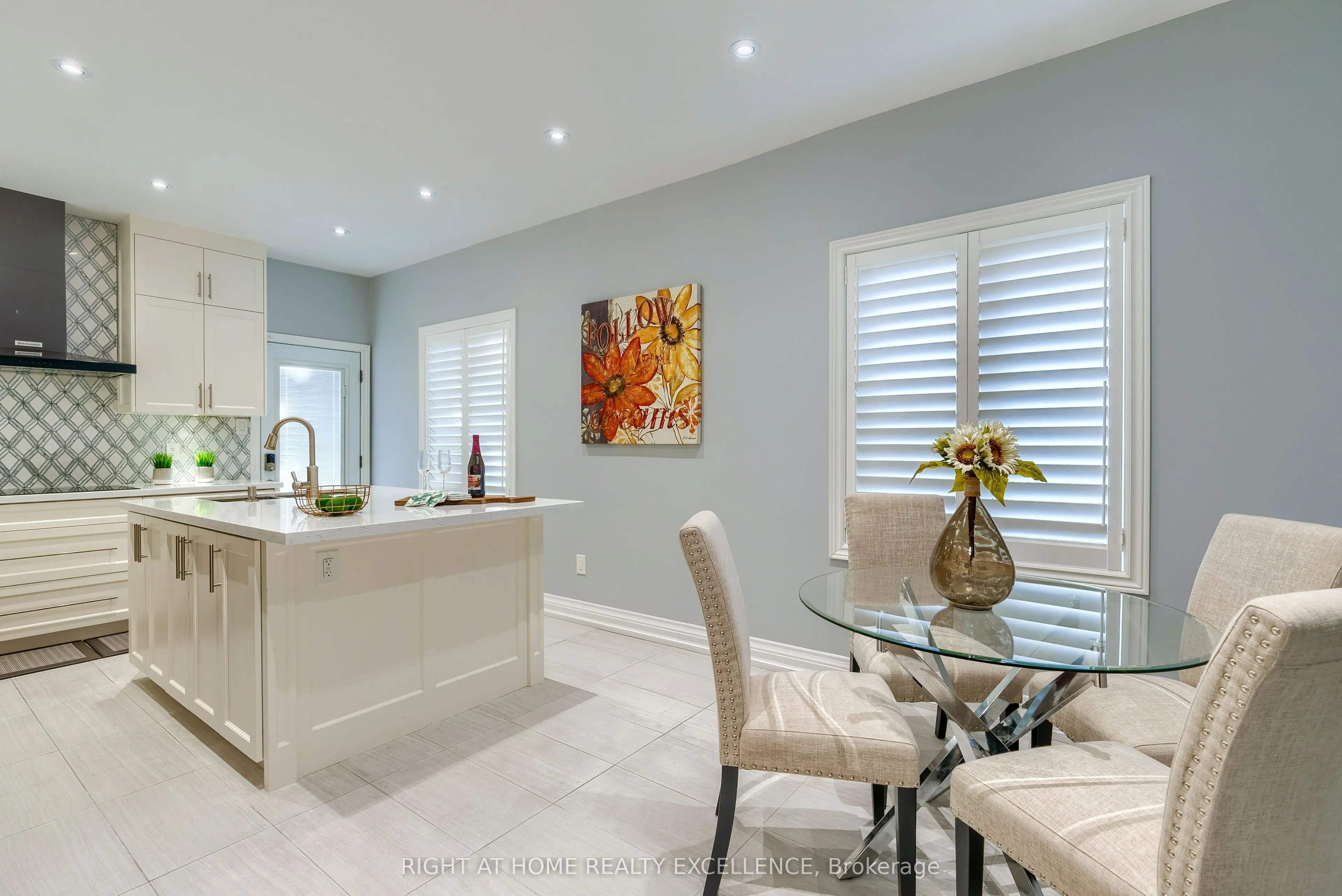 6862 Gooderham Estate Boulevard