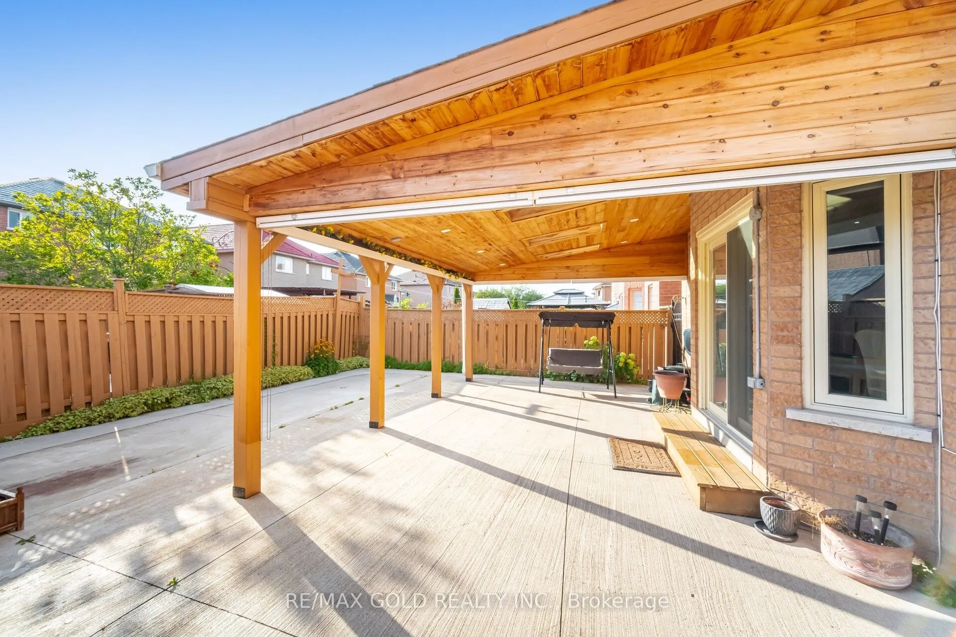 30 Golden Eagle Road