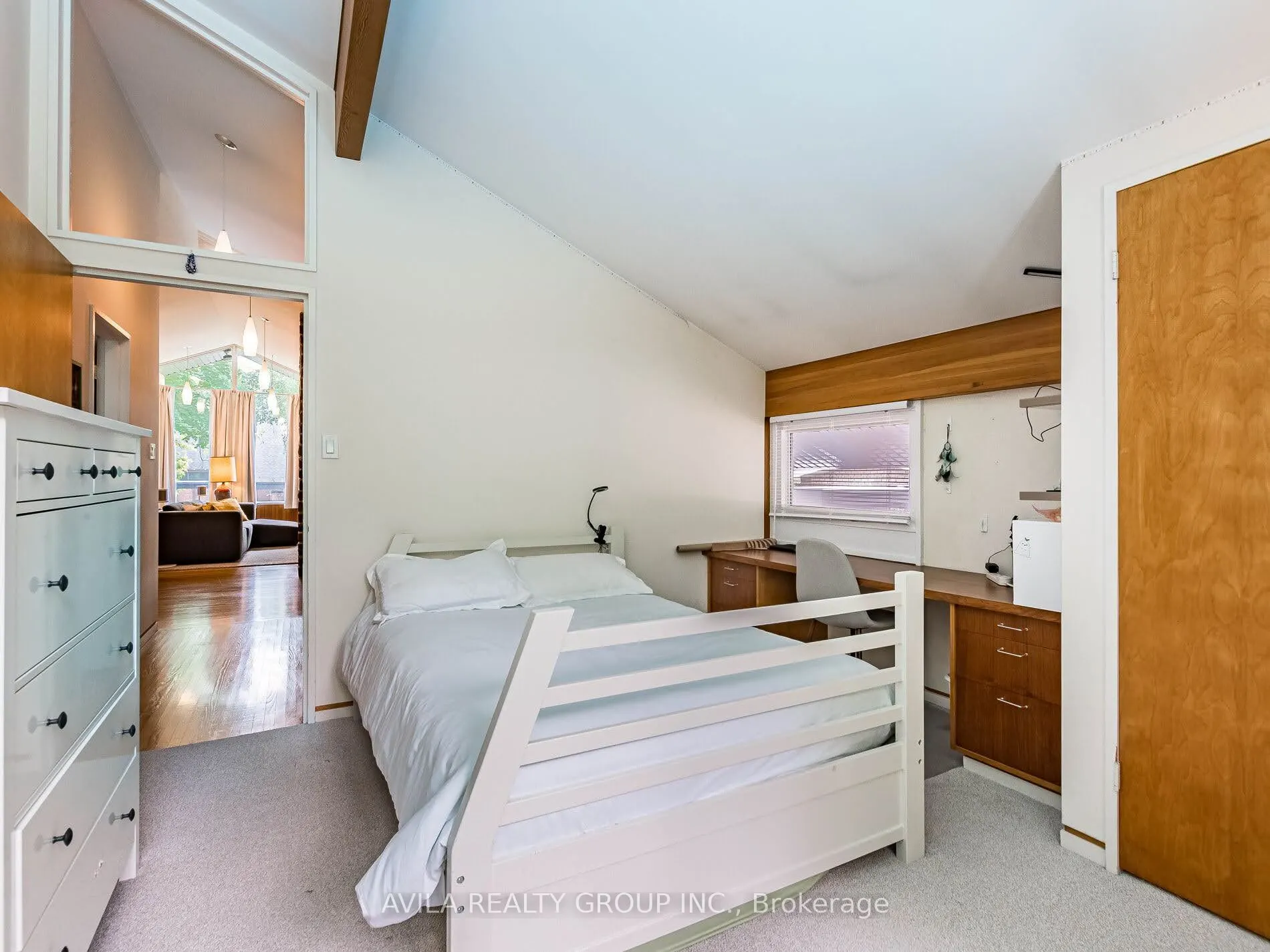 12 Woodbrook Drive