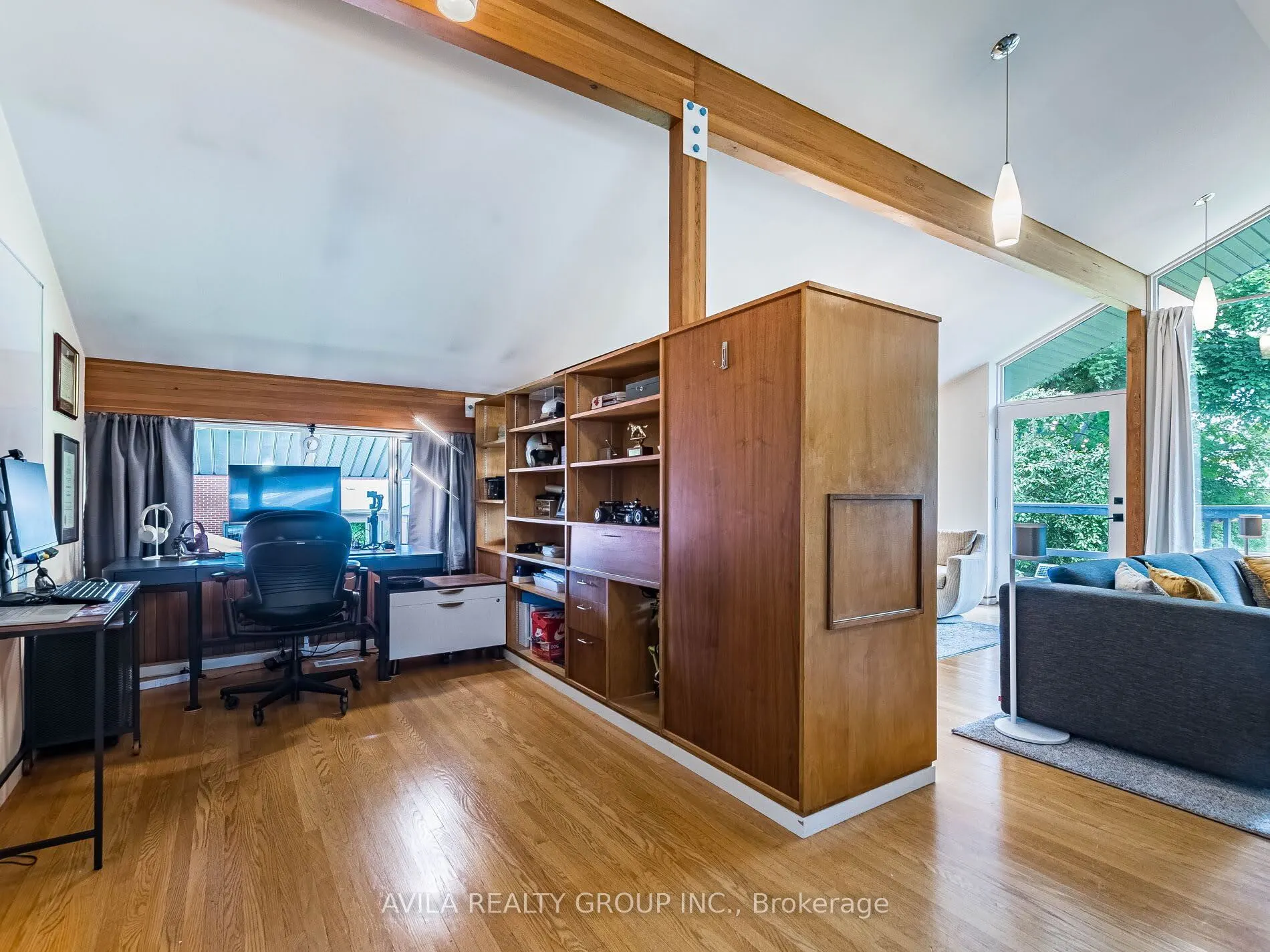12 Woodbrook Drive