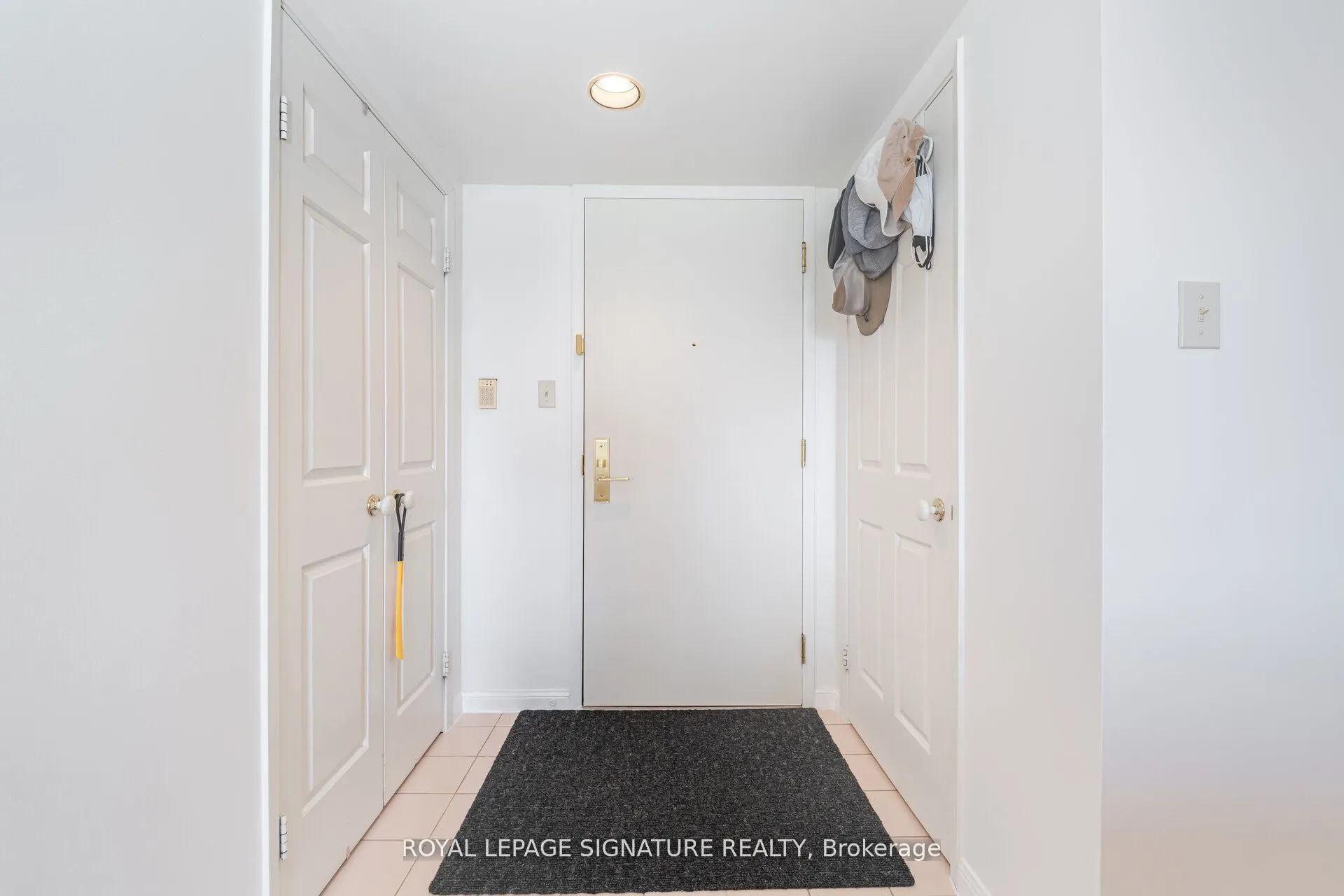 55 Kingsbridge Garden Circle, #1501