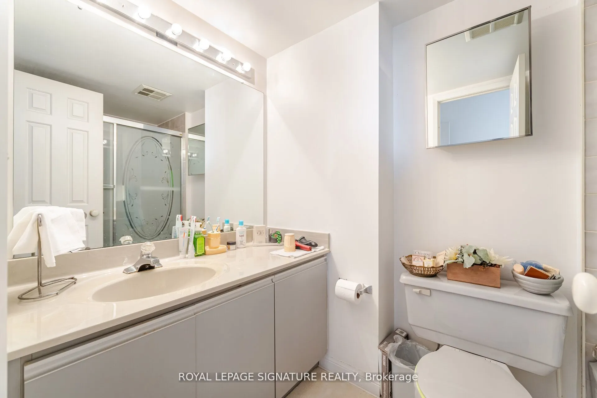 55 Kingsbridge Garden Circle, #1501