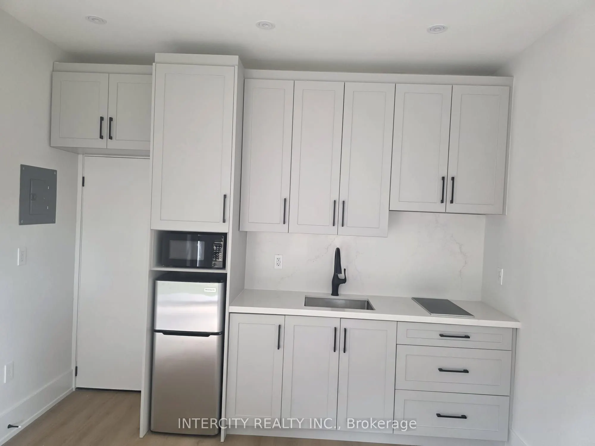 247 Alderbrae Avenue, #Garden Suite