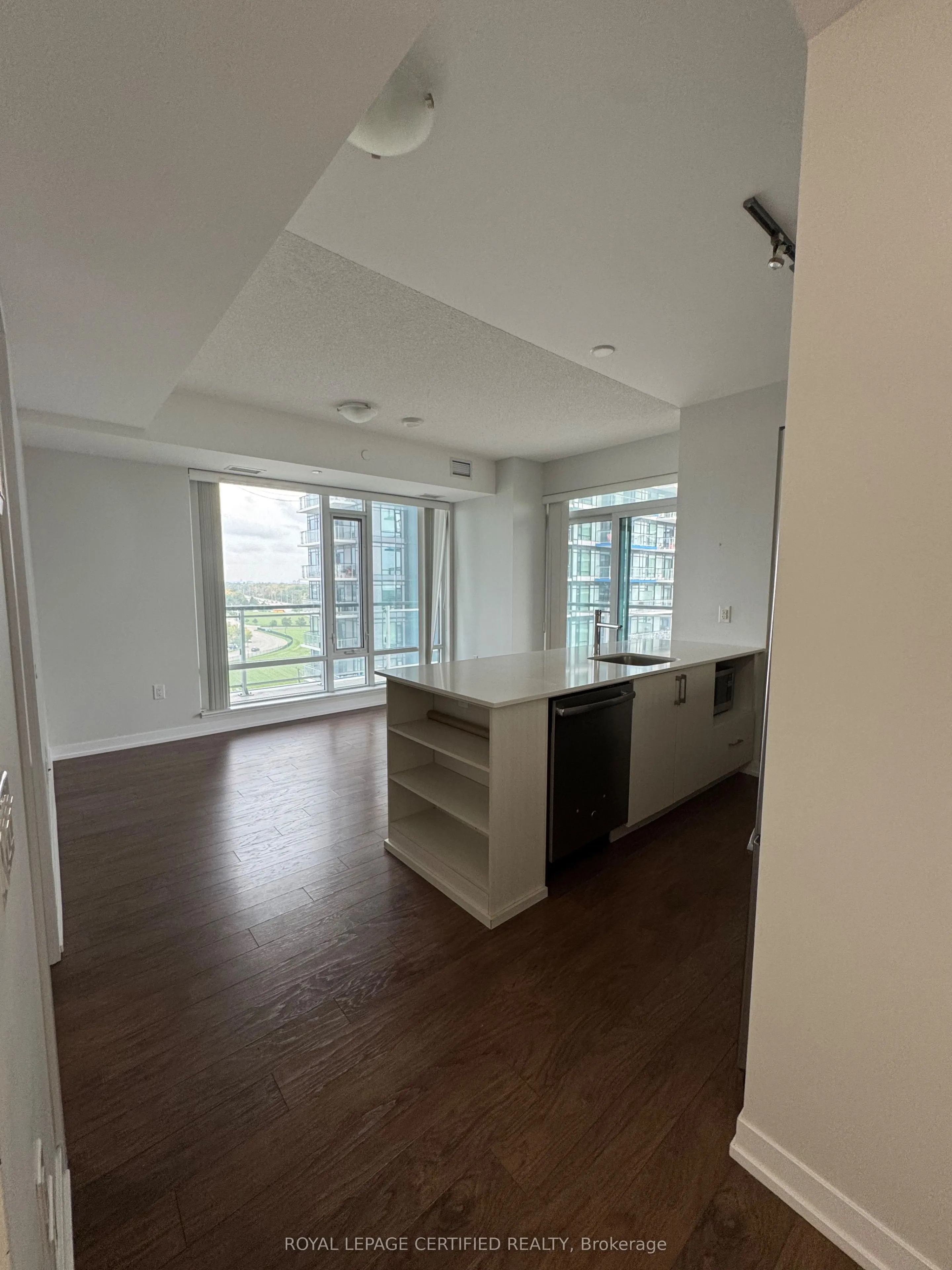 2560 Eglinton Avenue, #11