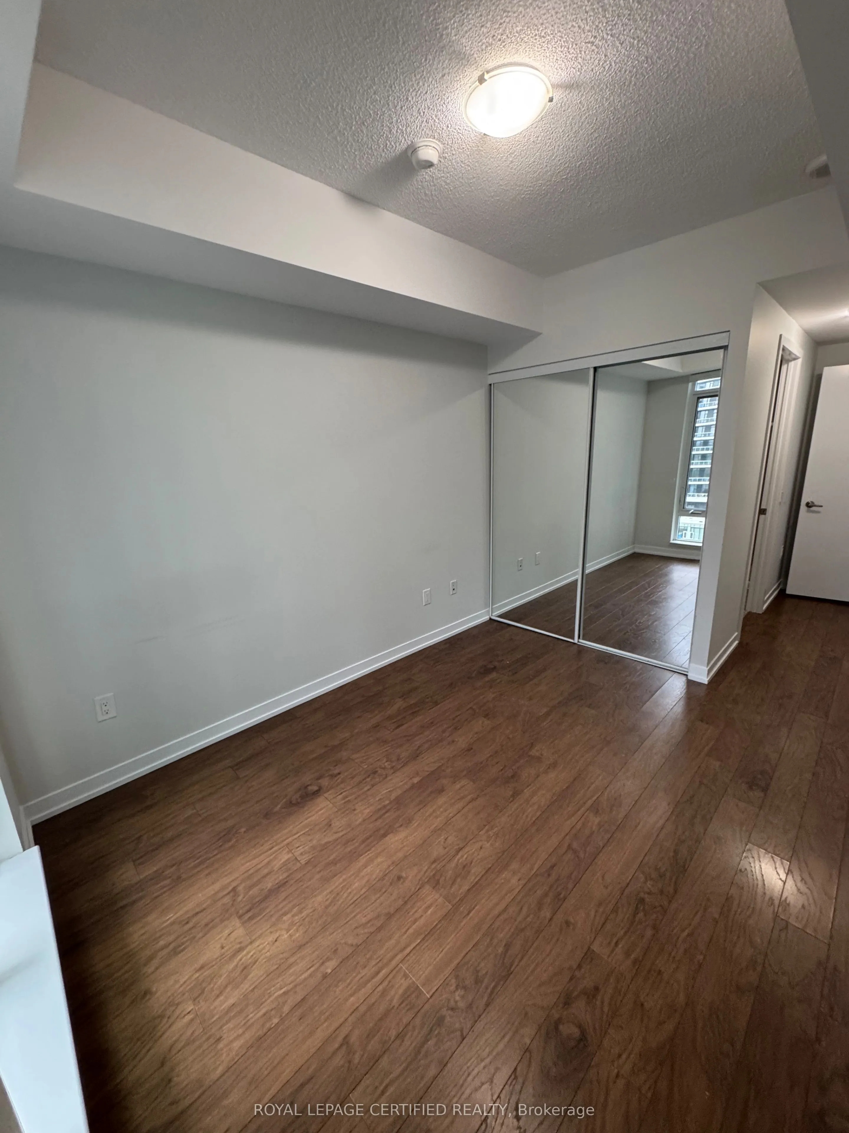 2560 Eglinton Avenue, #11