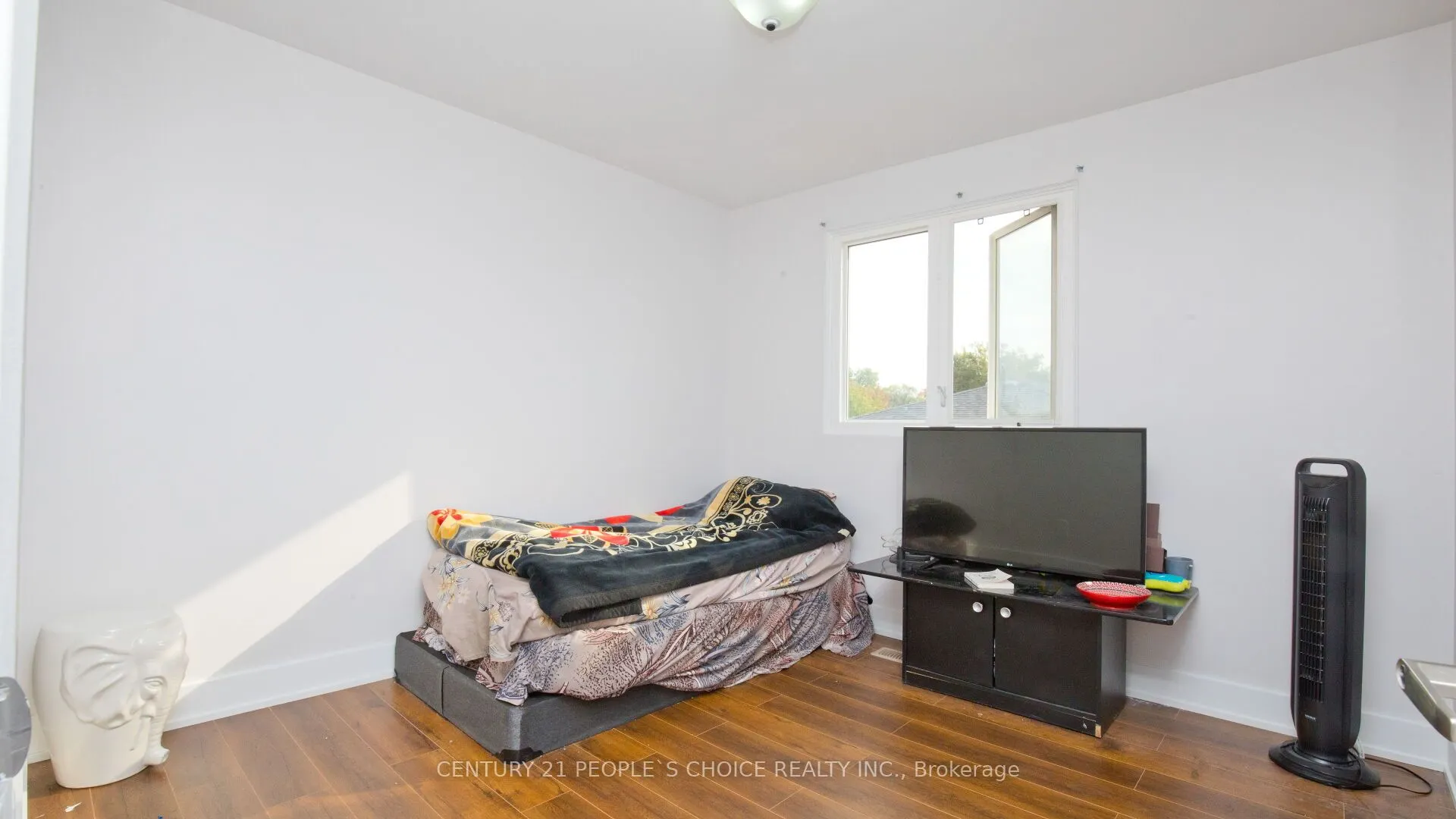 82 Davenport Crescent