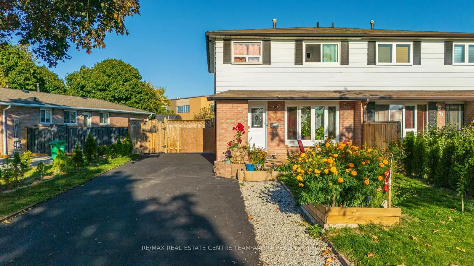 21 Juniper Crescent