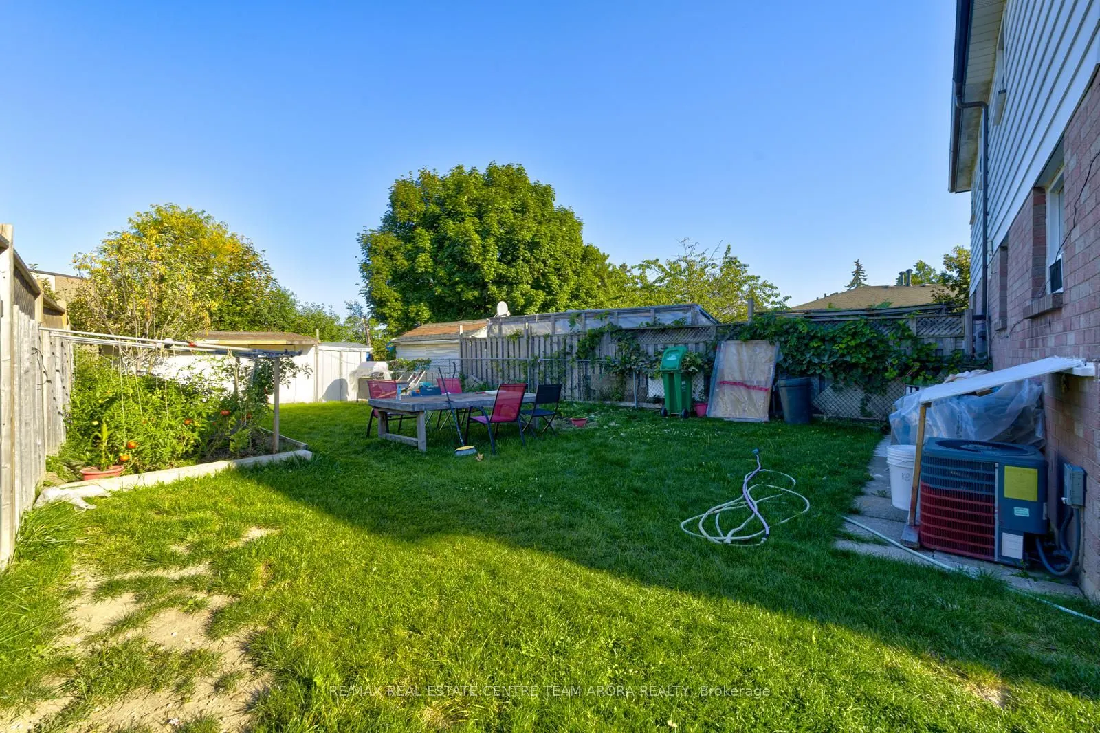 21 Juniper Crescent