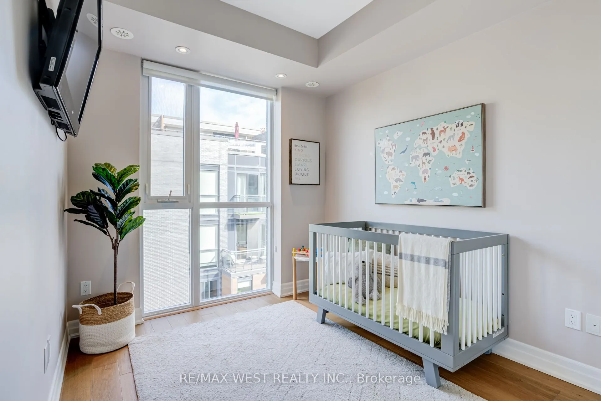 15 Sousa Mendes Street, #103