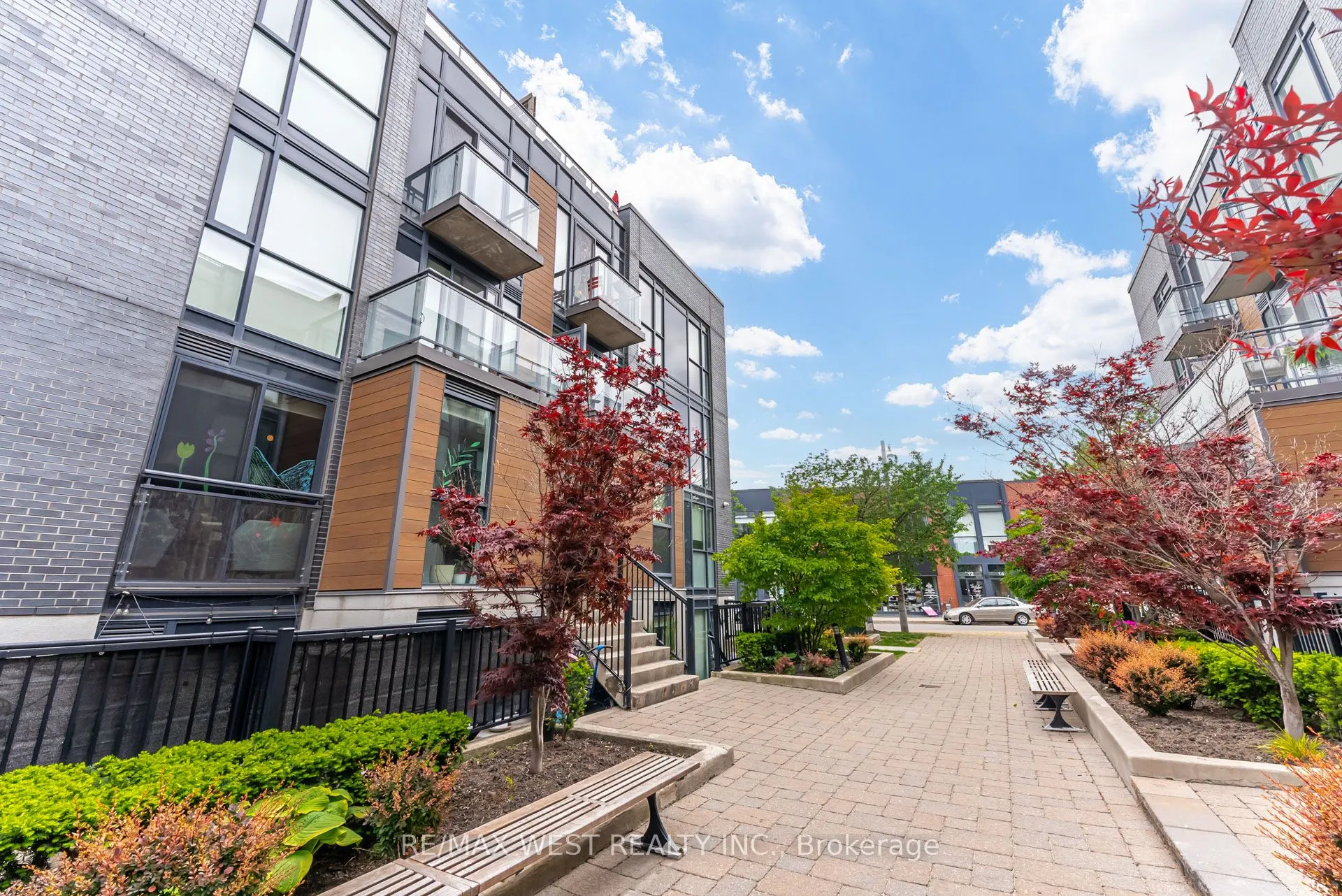 15 Sousa Mendes Street, #103