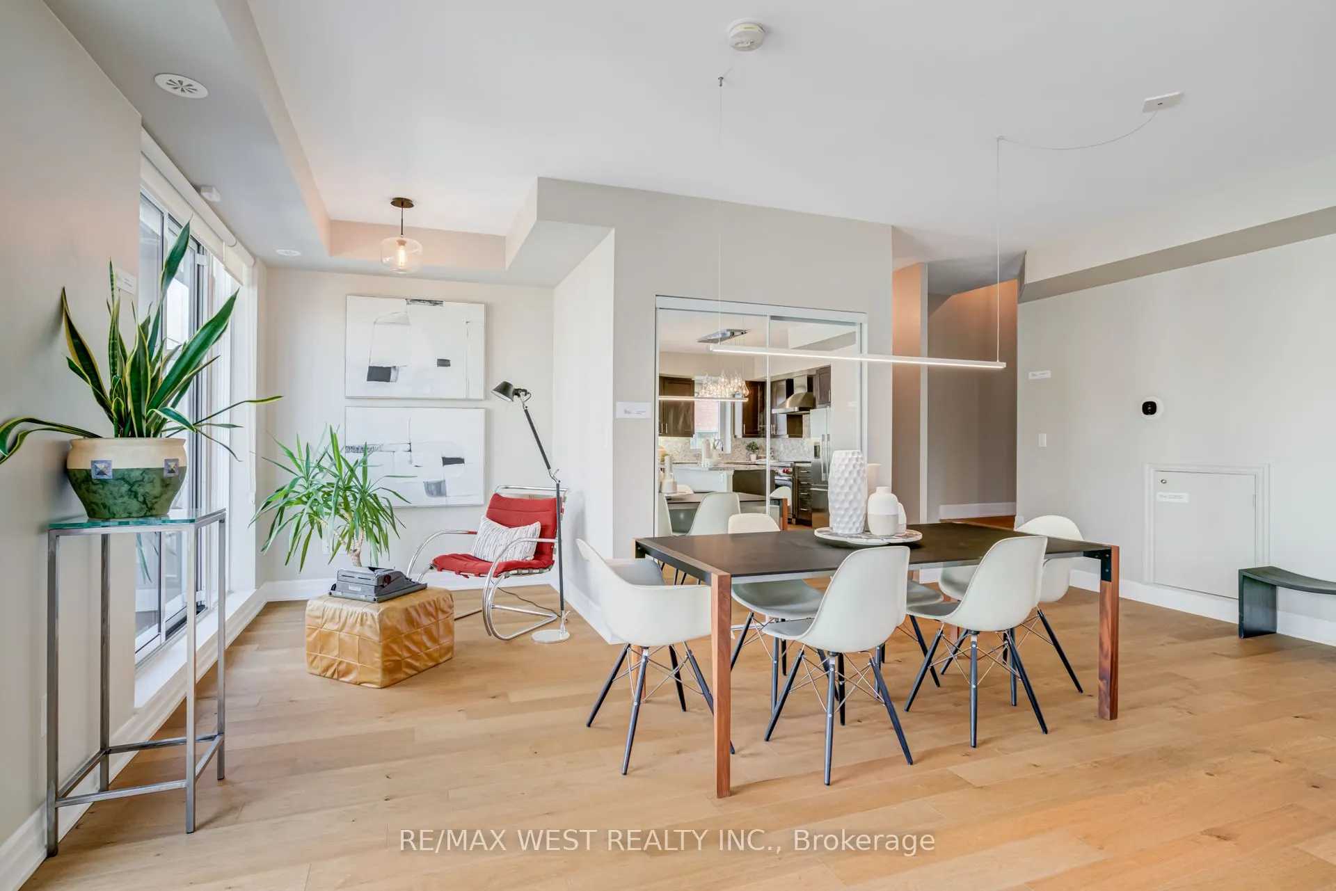 15 Sousa Mendes Street, #103