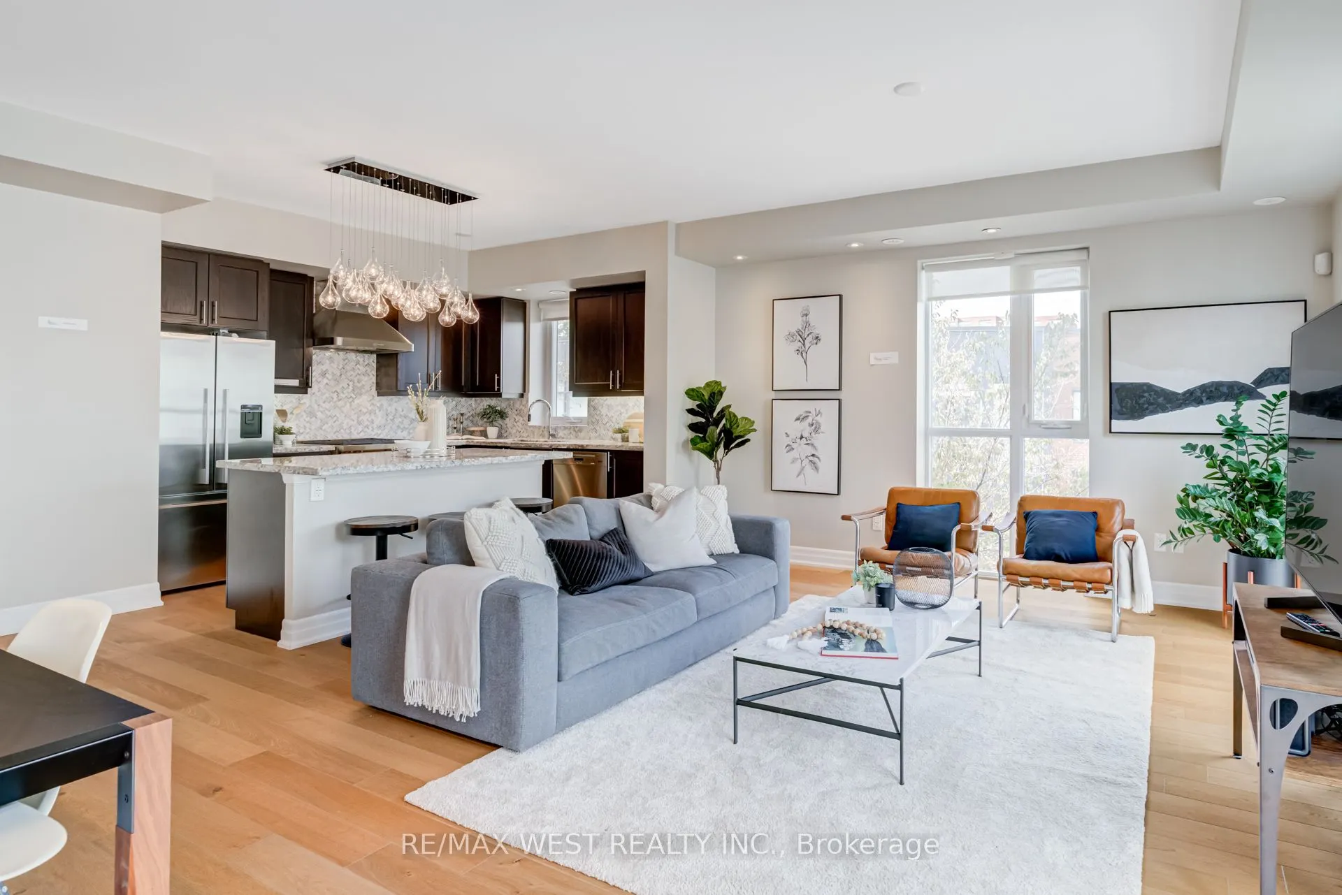 15 Sousa Mendes Street, #103
