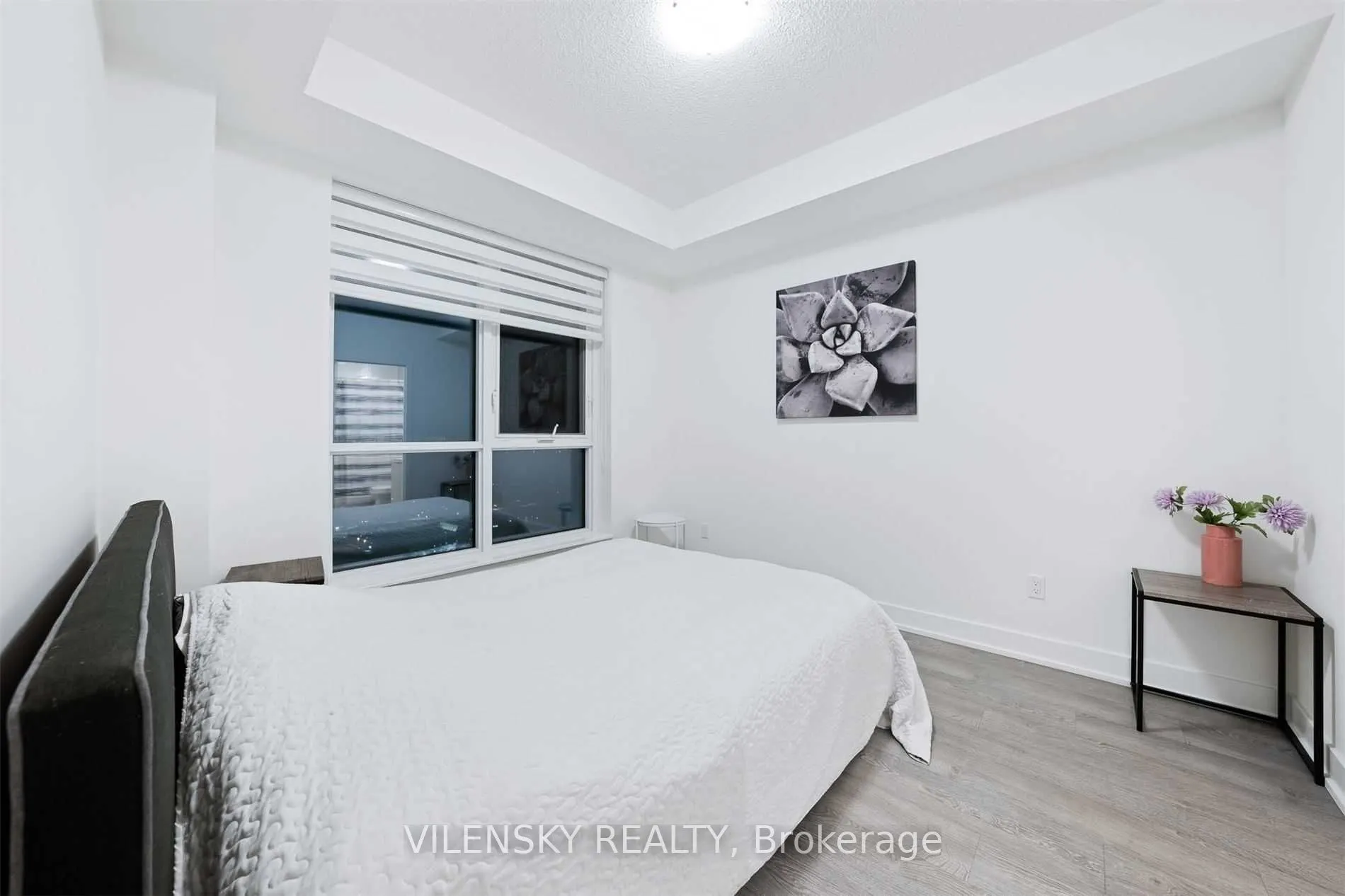 7 Mabelle Avenue, #3207