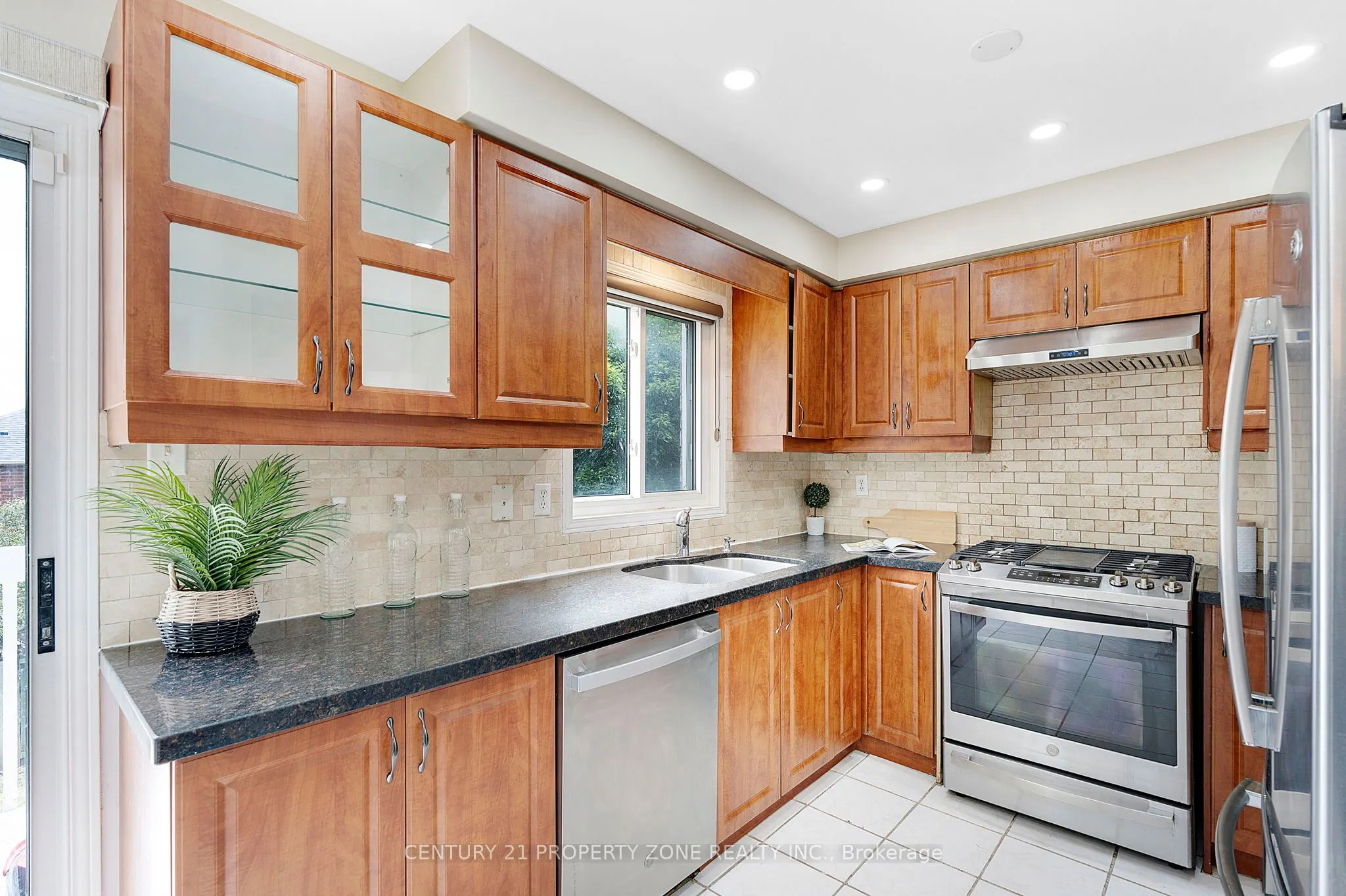 5469 Palmerstone Crescent, #Upper