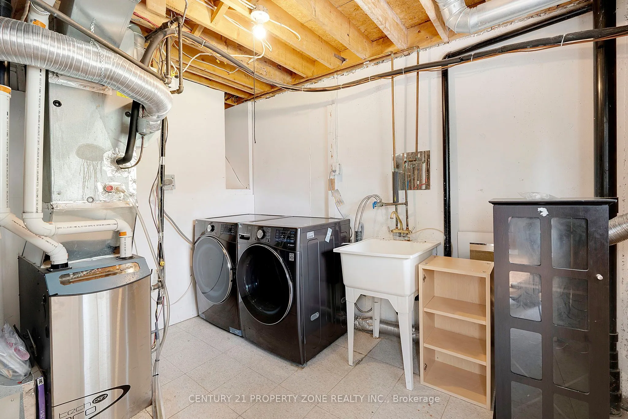 5469 Palmerstone Crescent, #Upper