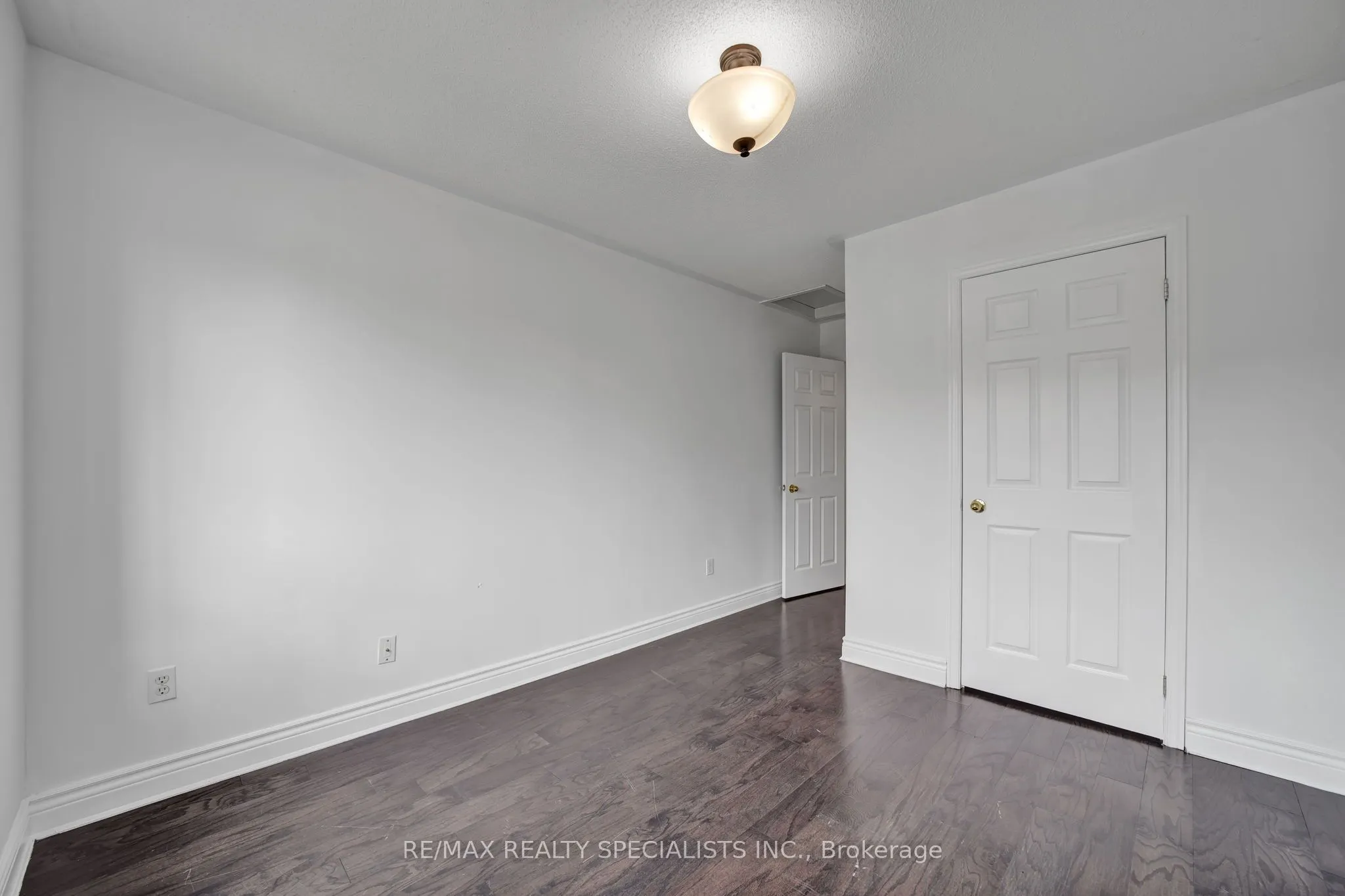 3 Rockgarden Trail N