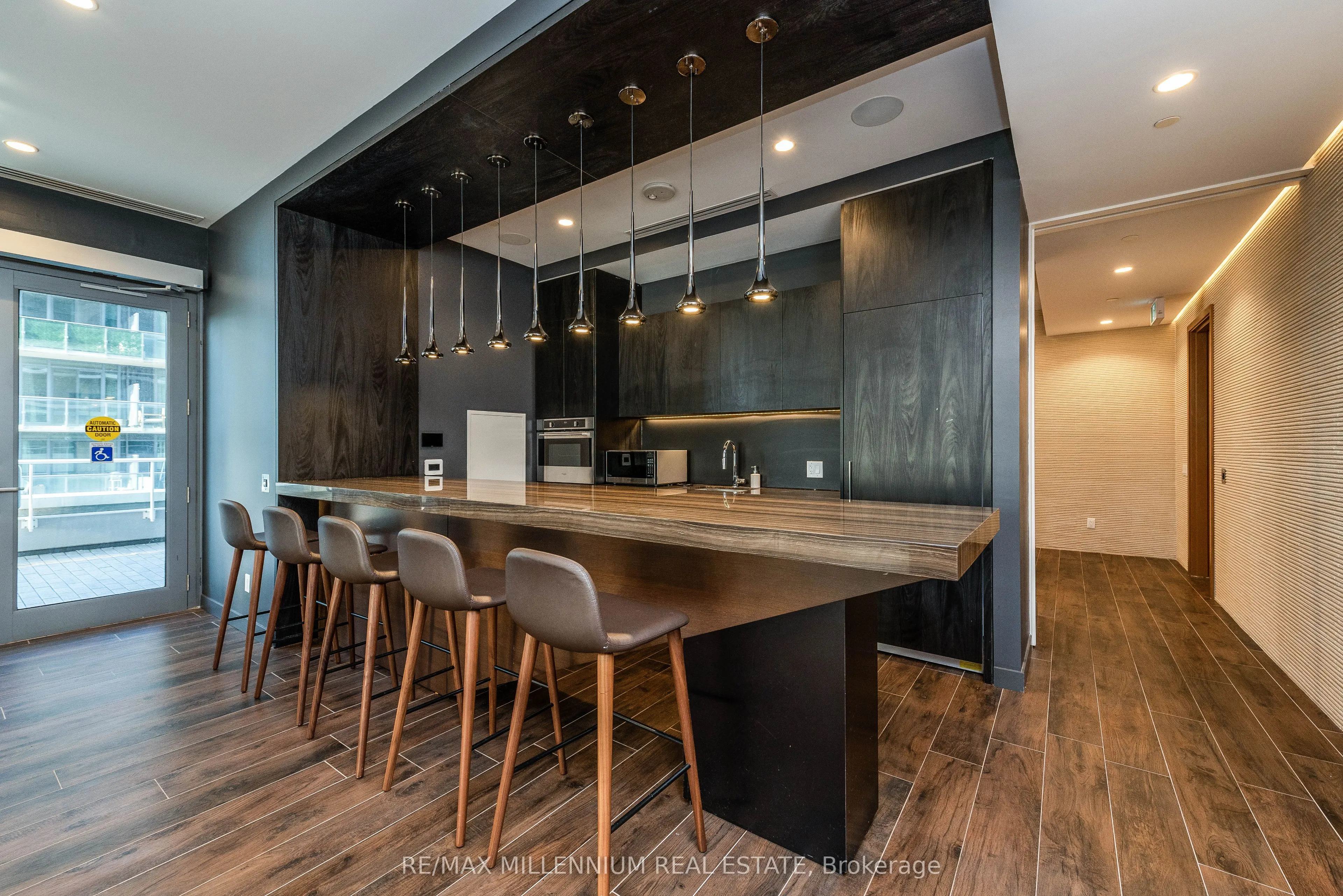 70 Annie Craig Drive, #4801