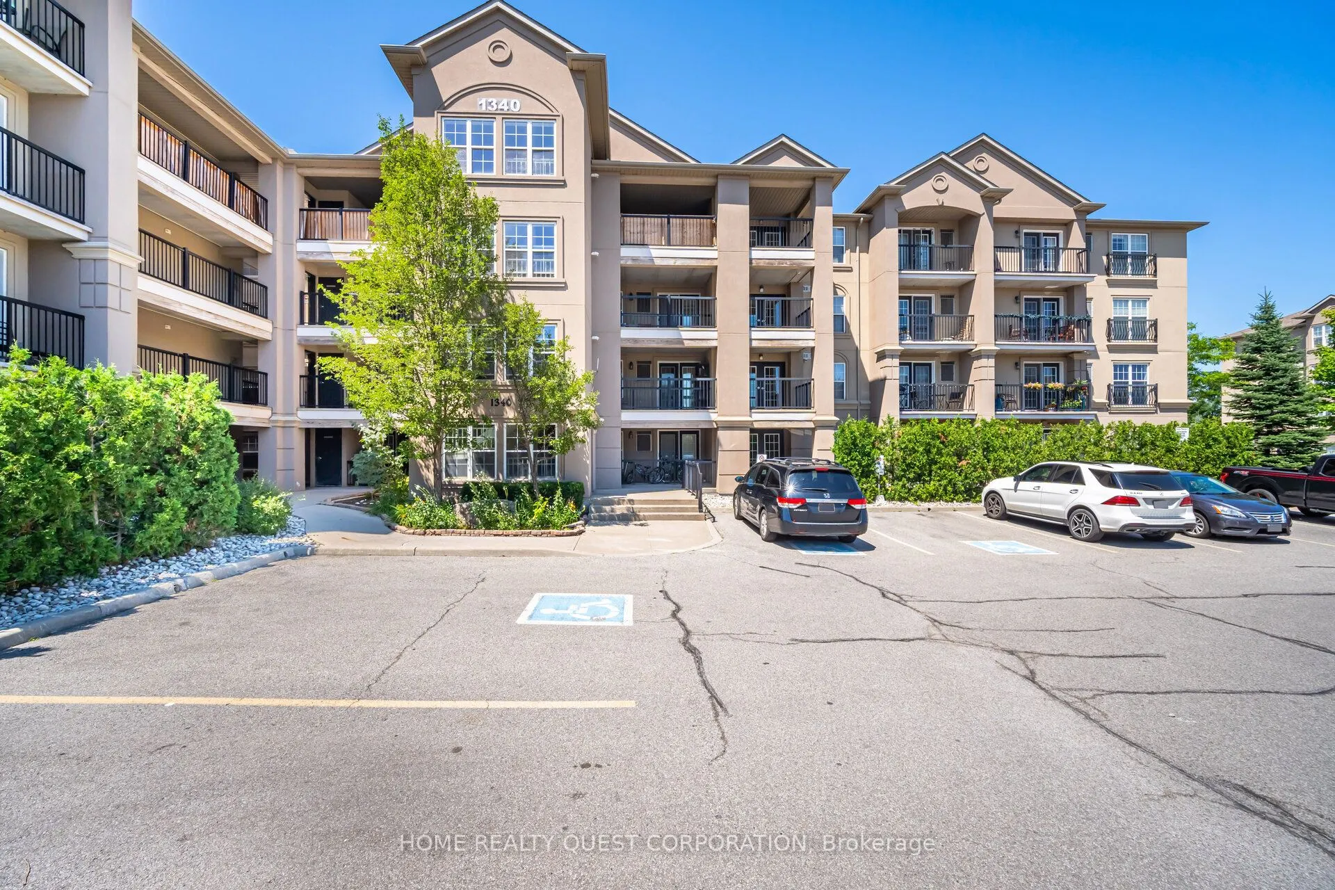 1340 Main Street E, #212
