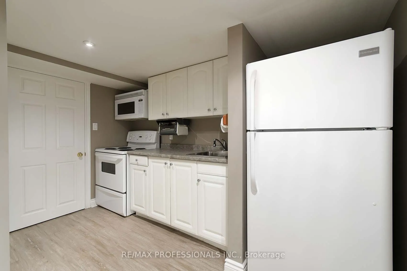 5119 Forestwalk Circle