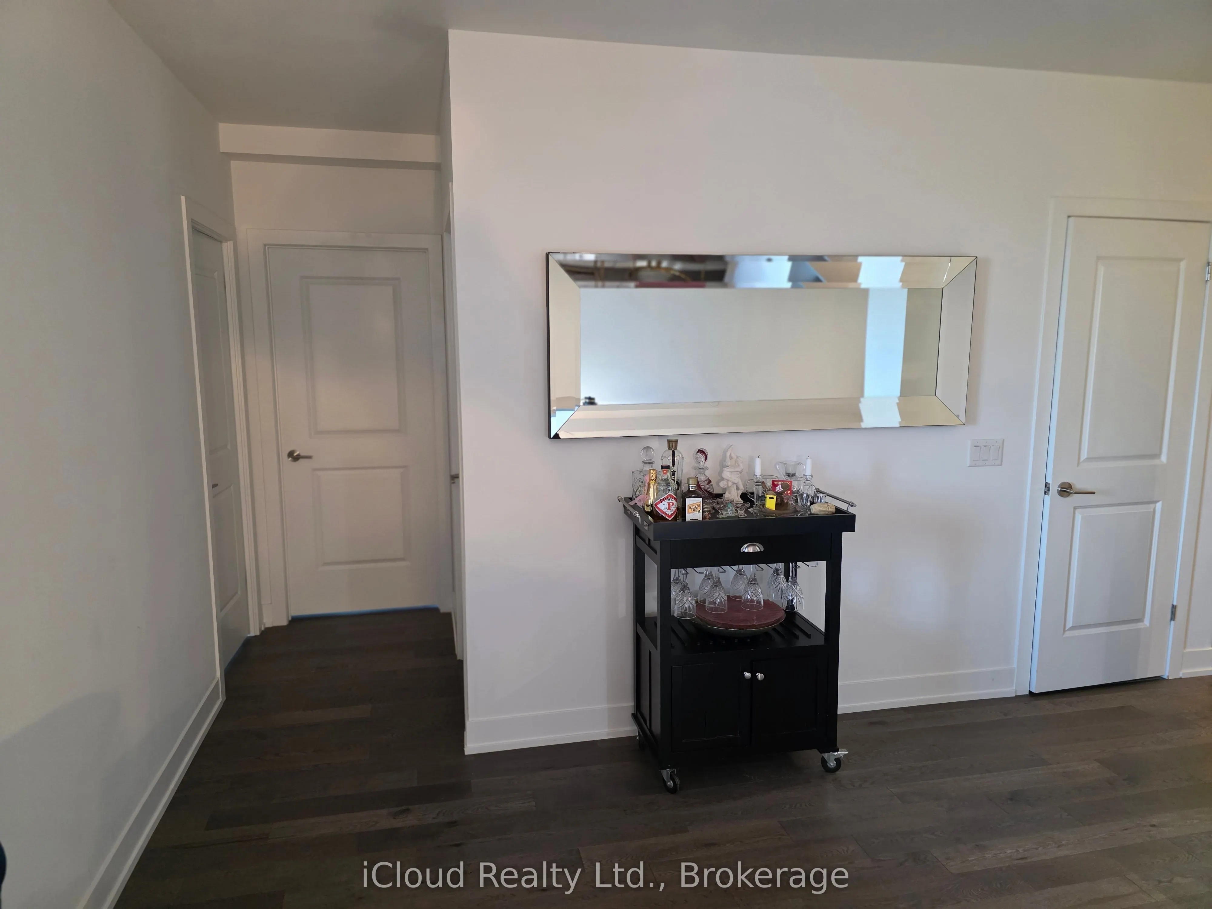 1063 Douglas Mccurdy Common, #505