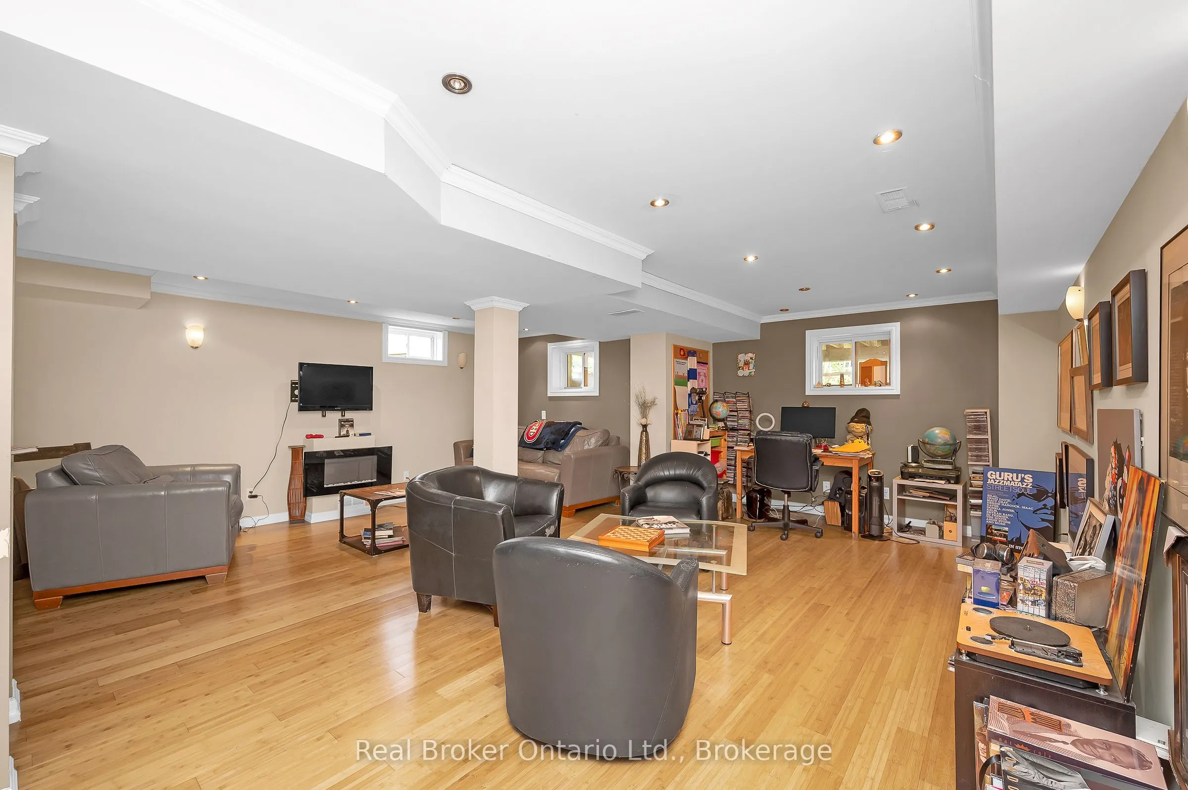 1210 Sandpiper Road