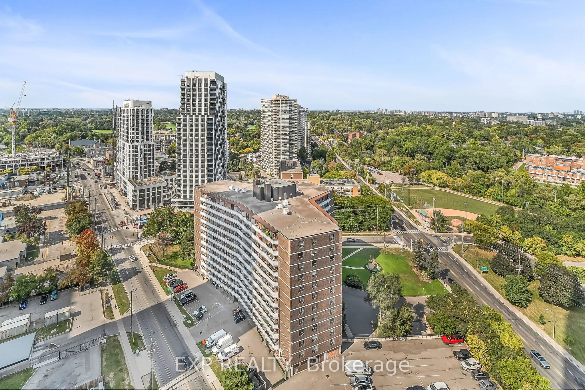 5 Mabelle Avenue, #2235