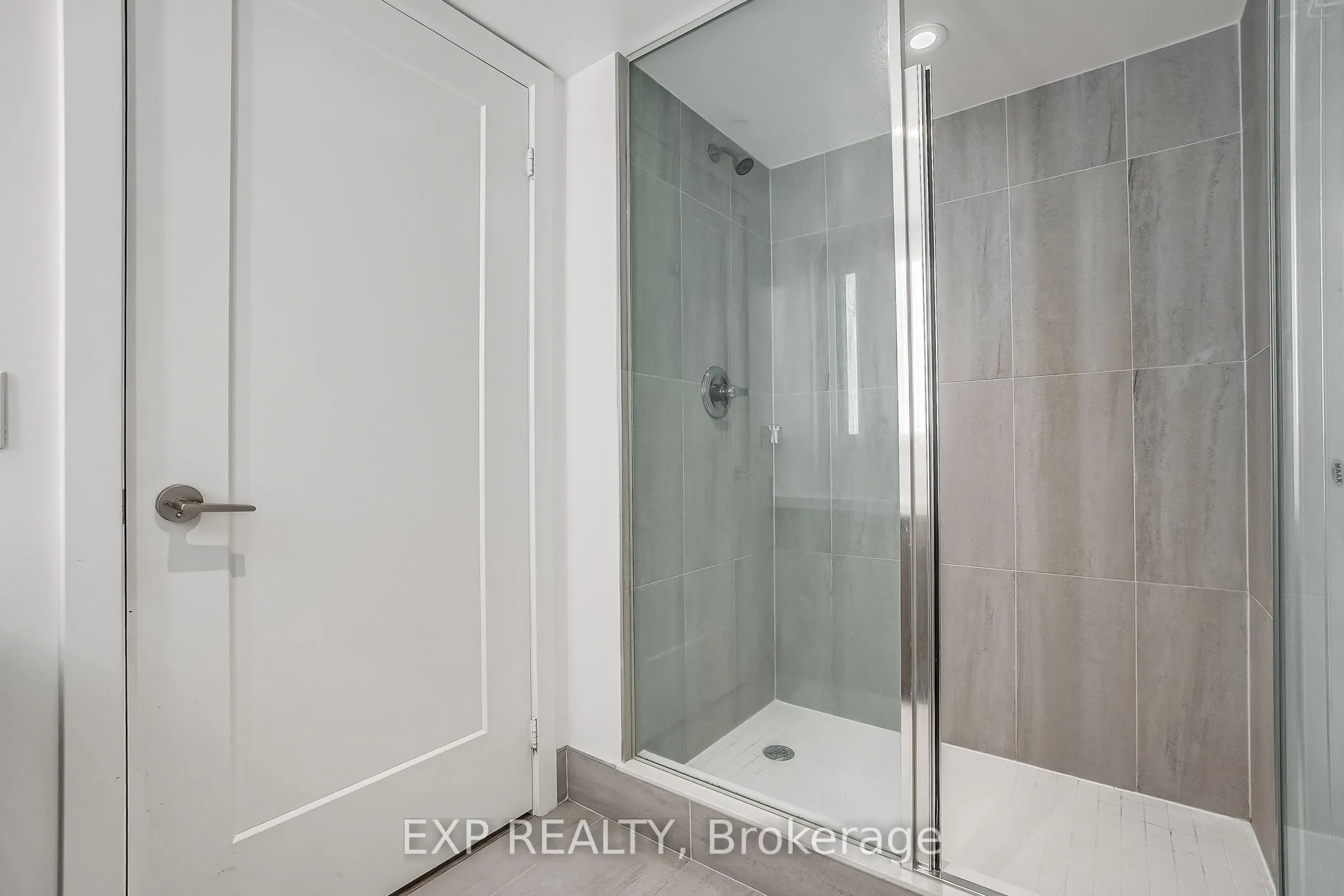 5 Mabelle Avenue, #2235