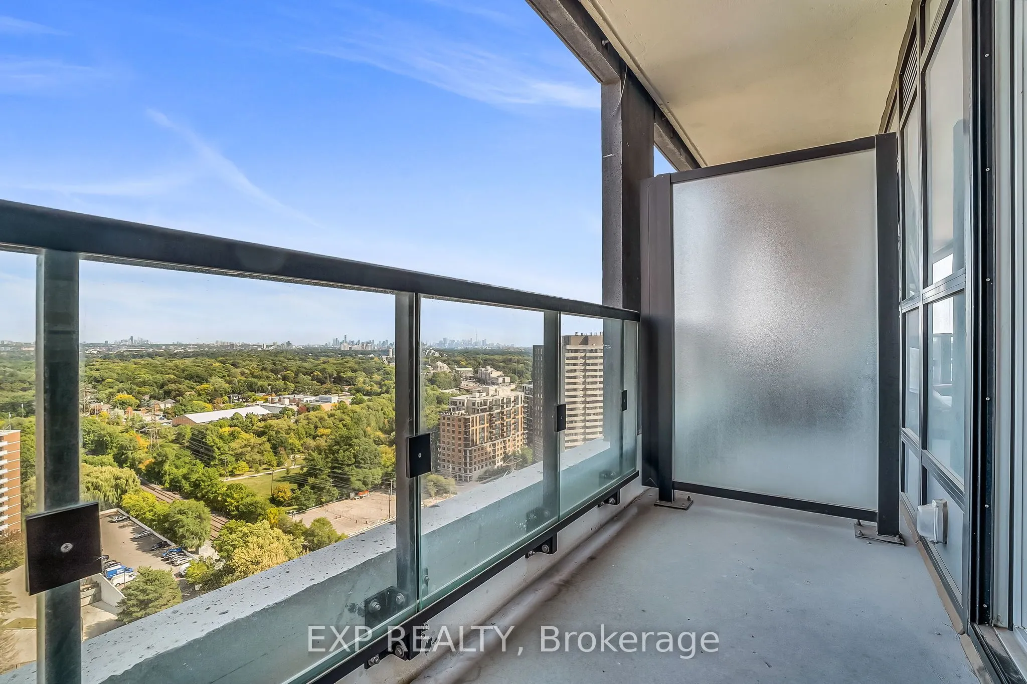 5 Mabelle Avenue, #2235
