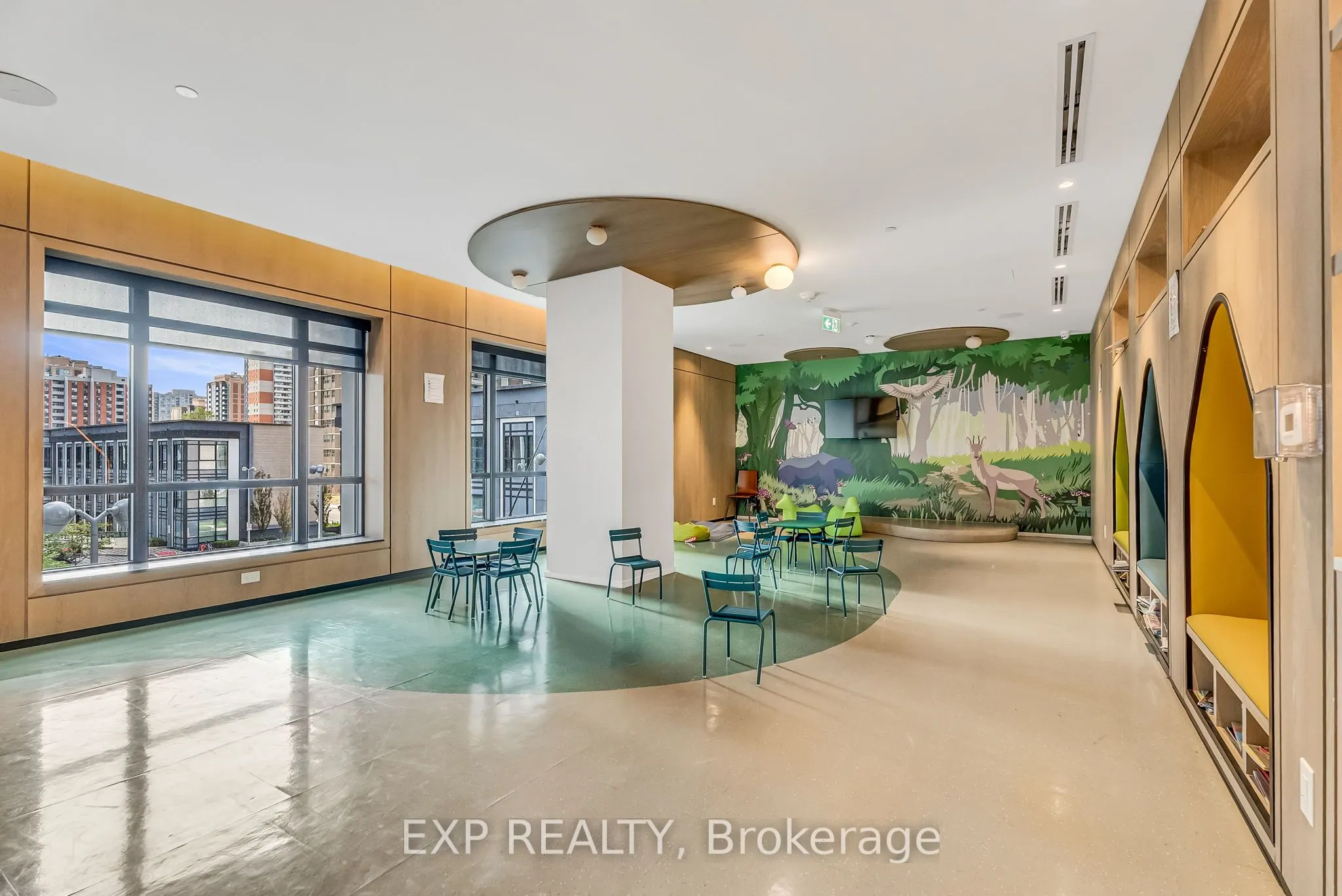5 Mabelle Avenue, #2235