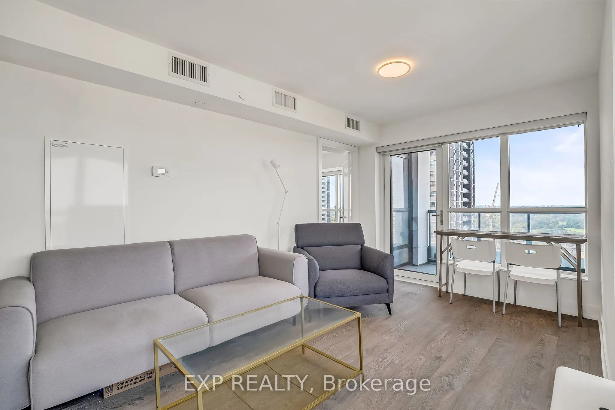 5 Mabelle Avenue, #2235
