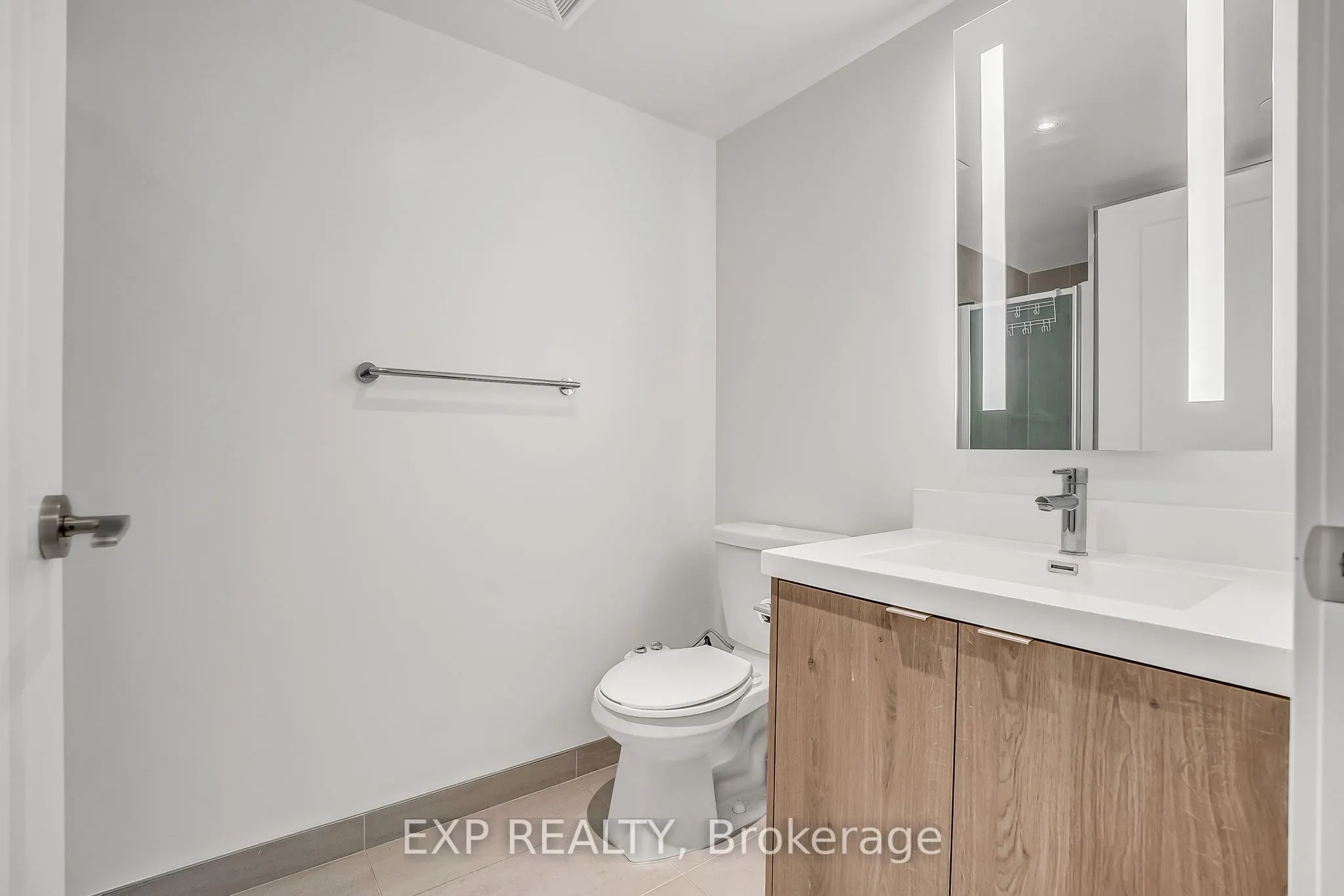 5 Mabelle Avenue, #2235