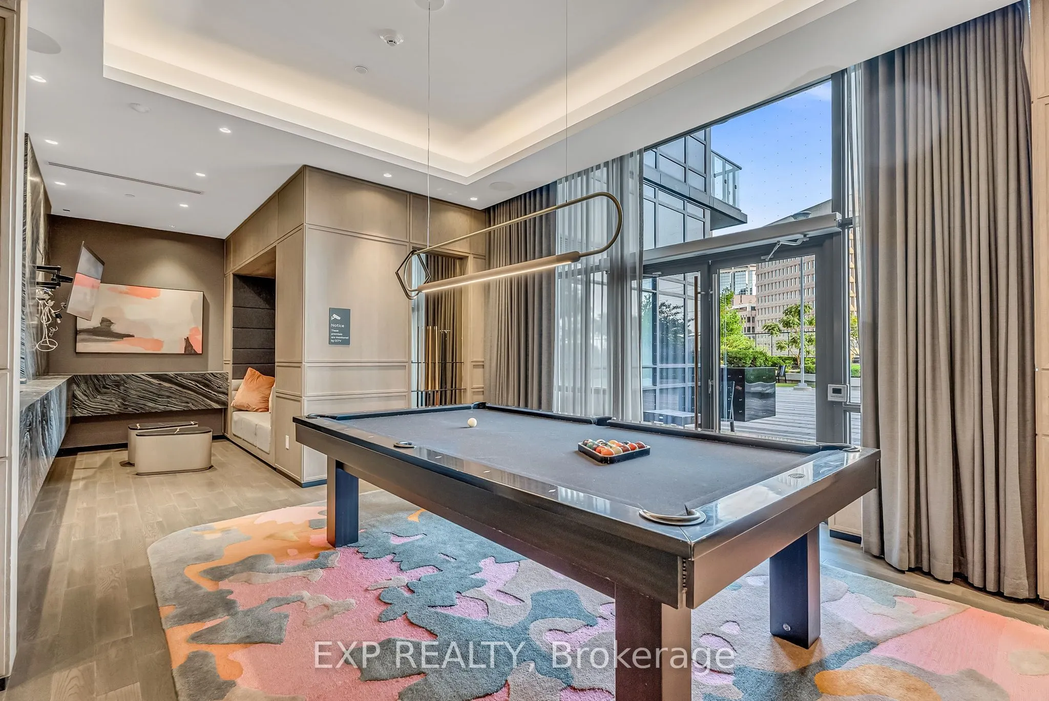 5 Mabelle Avenue, #2235