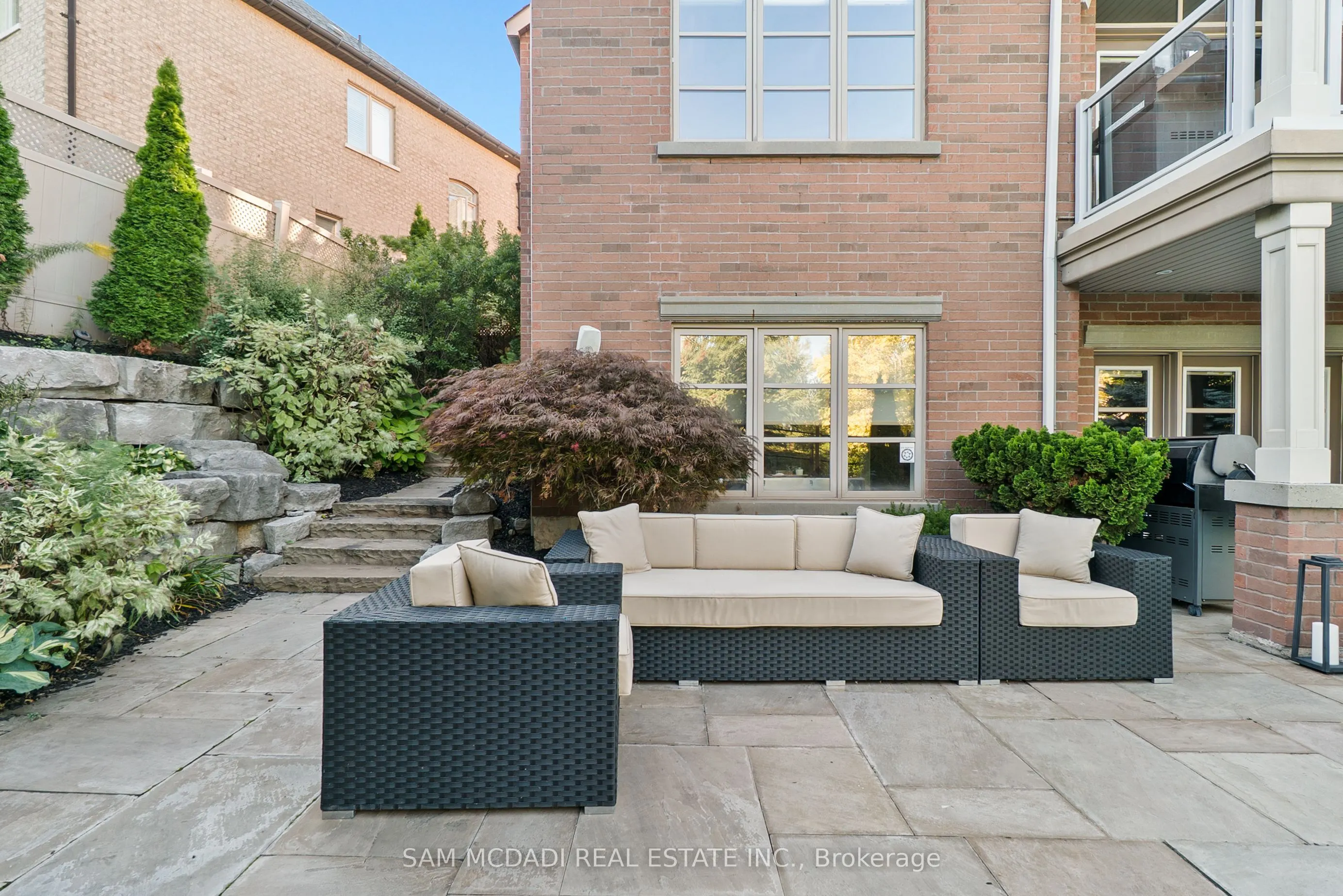 1220 Milna Drive