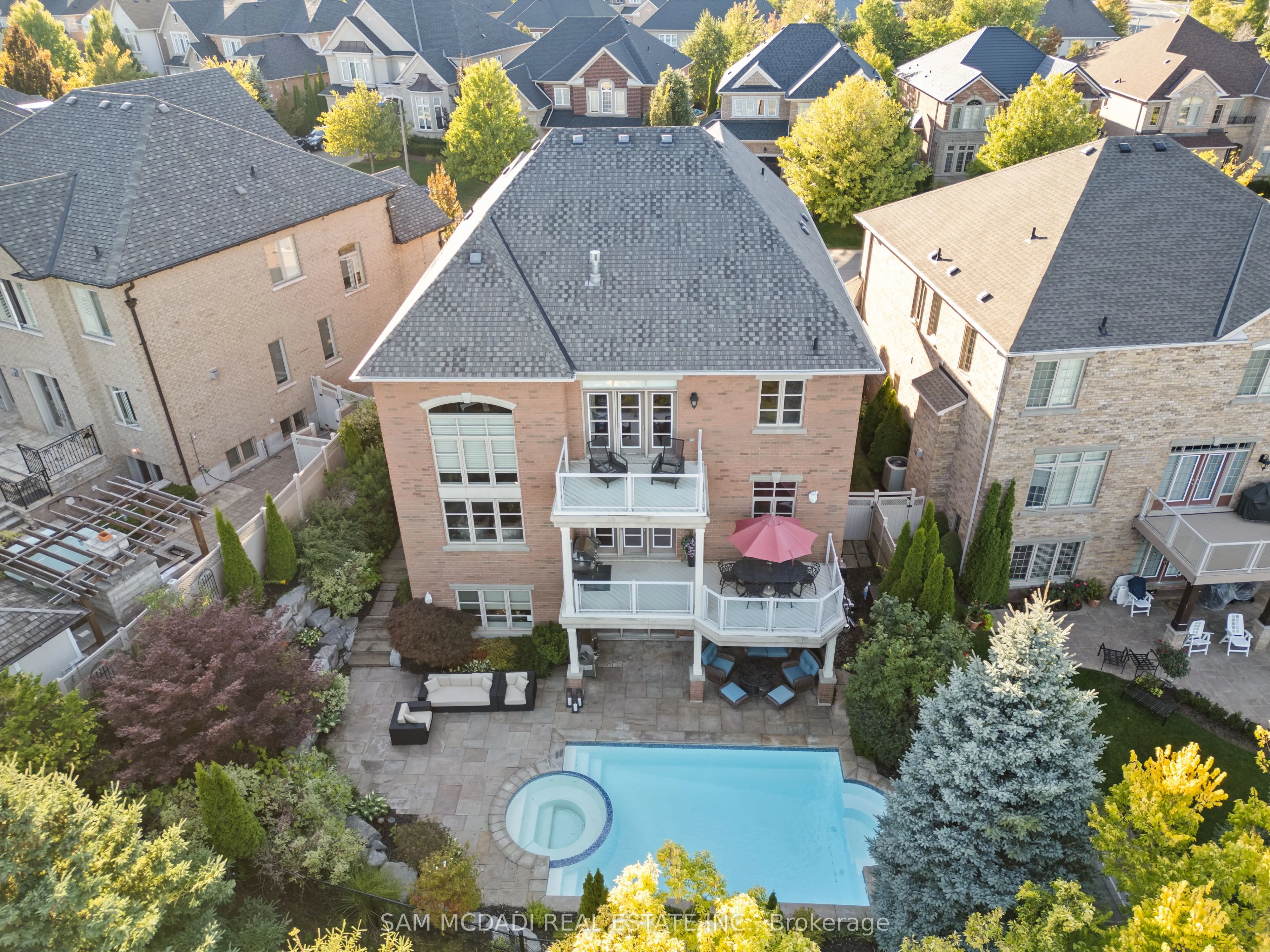 1220 Milna Drive