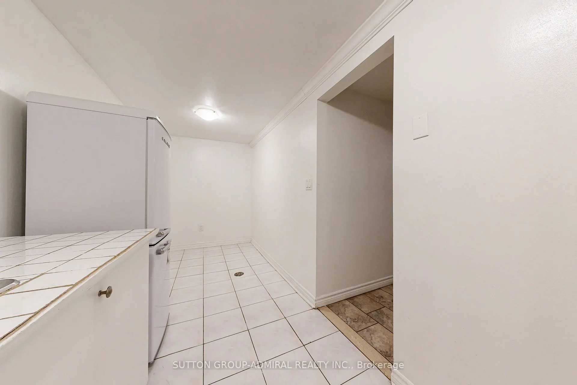 1517 Elm Road, #3