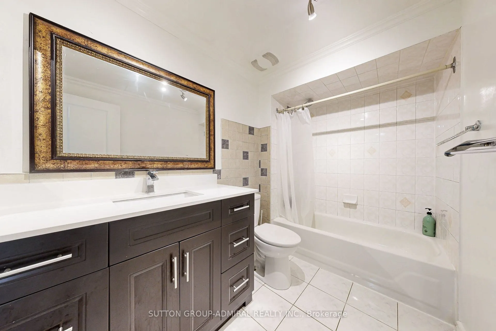1517 Elm Road, #3