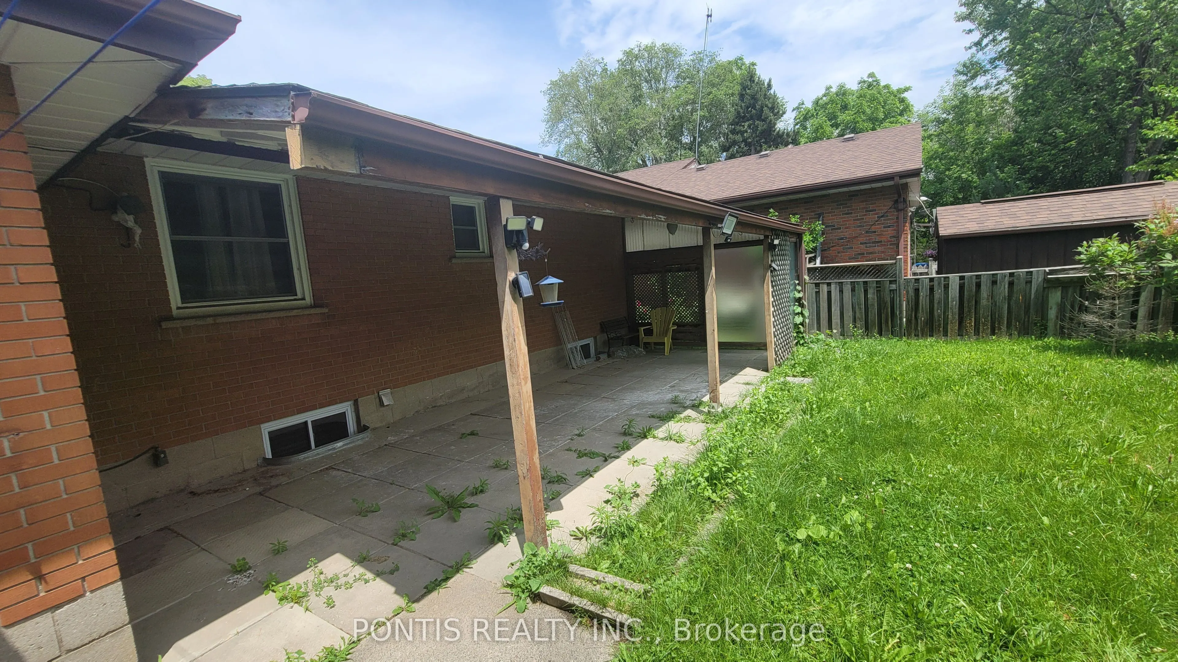 83 DENISON Avenue
