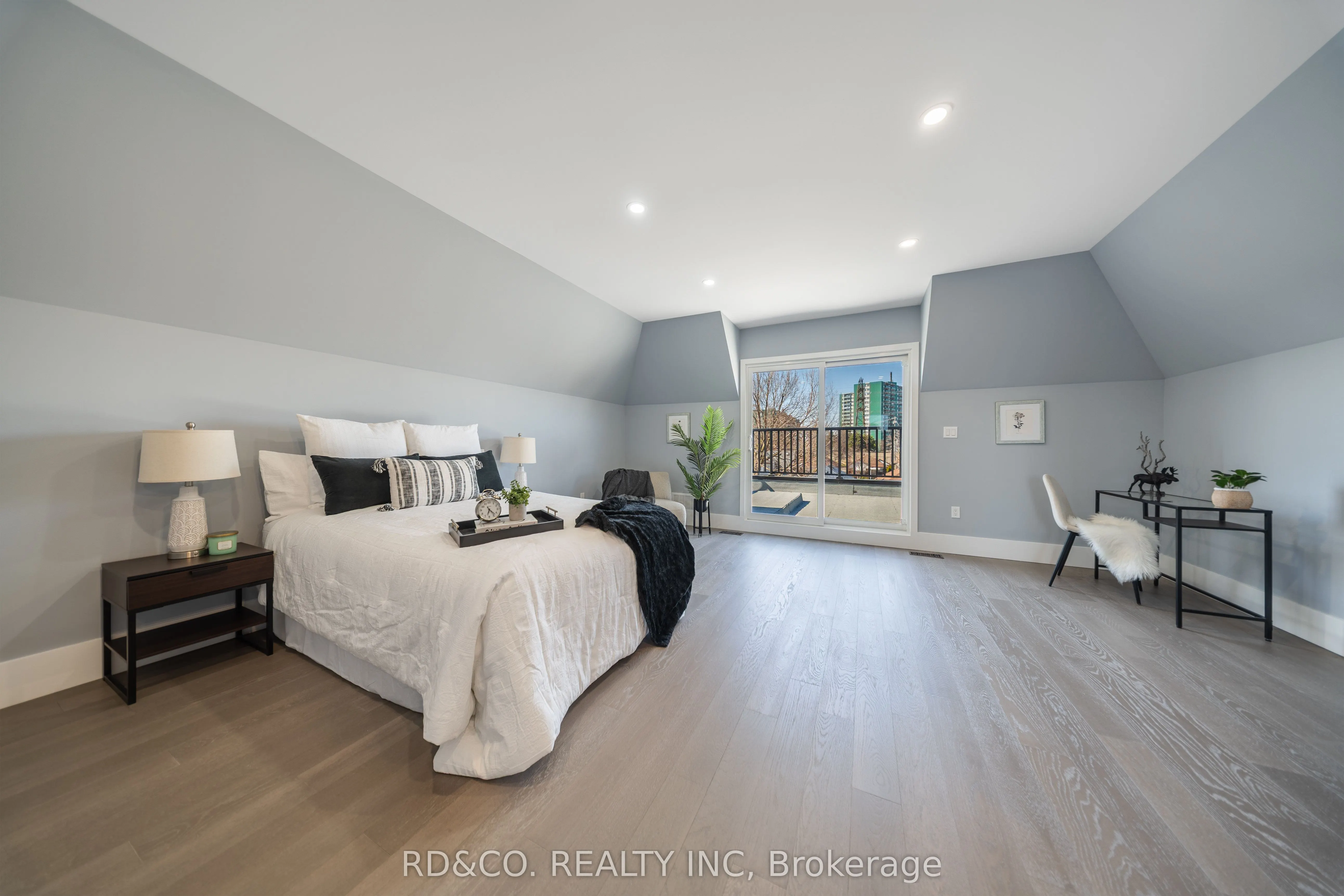 82 Pritchard Unit 2 Avenue