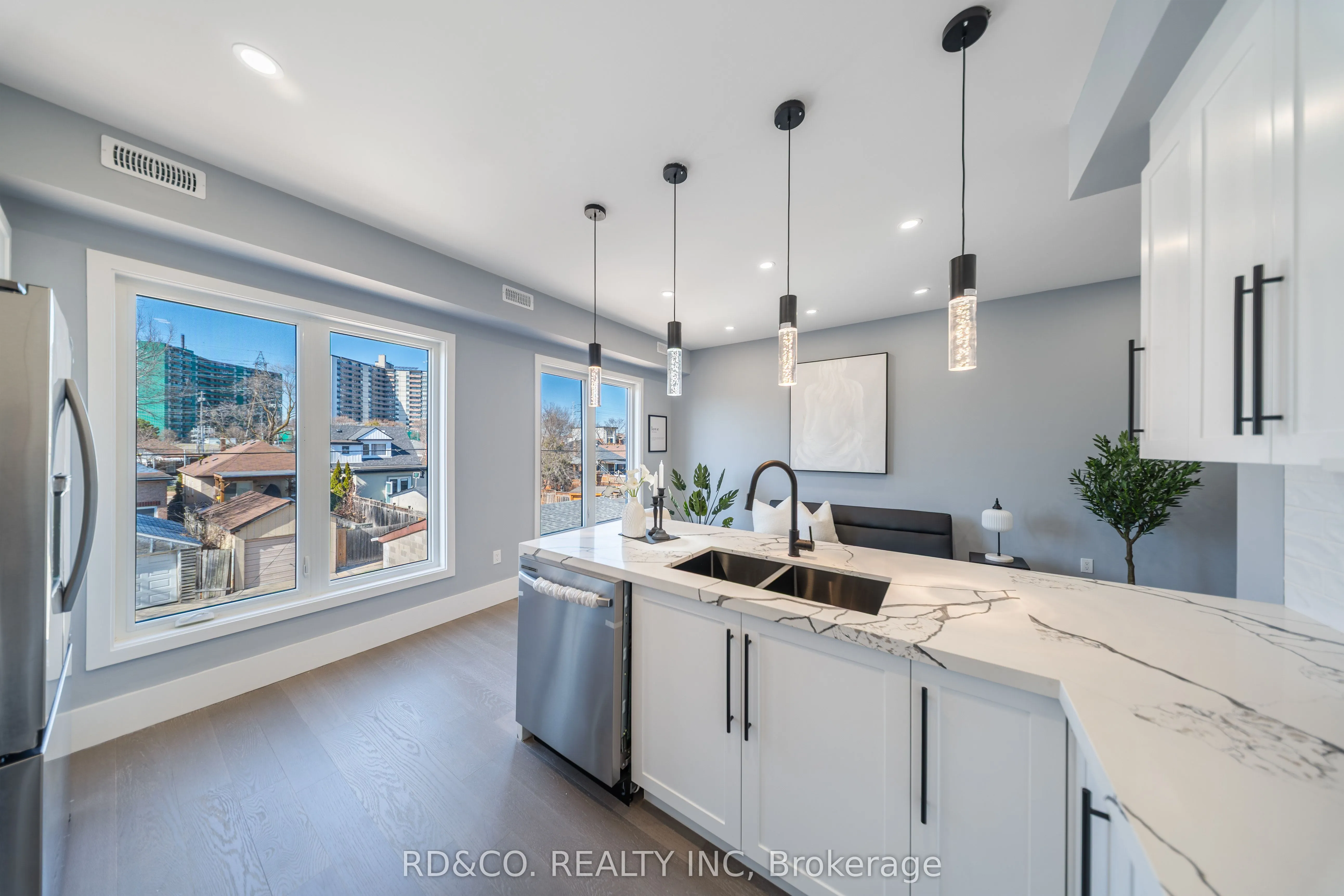 82 Pritchard Unit 2 Avenue
