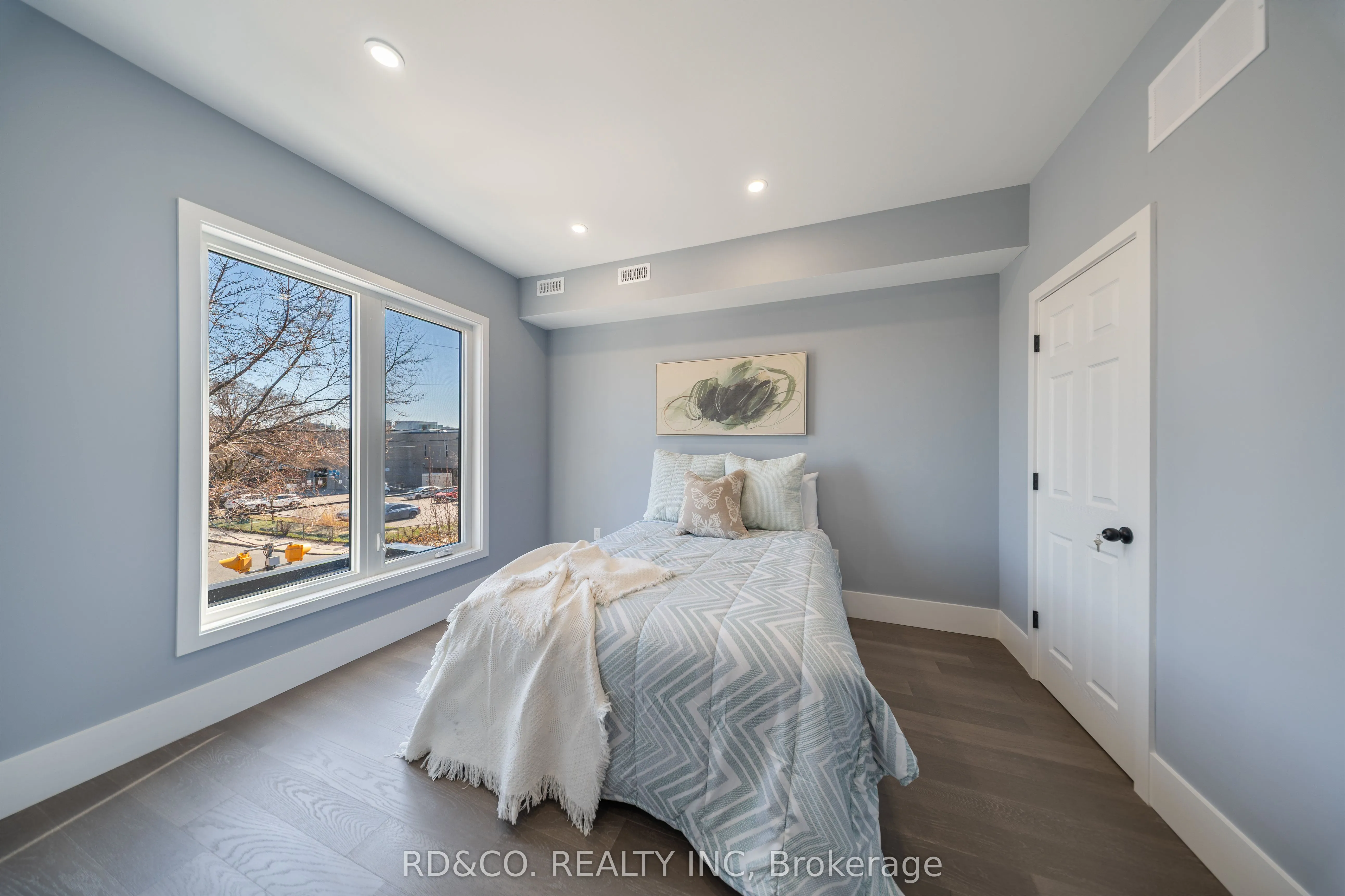 82 Pritchard Unit 2 Avenue