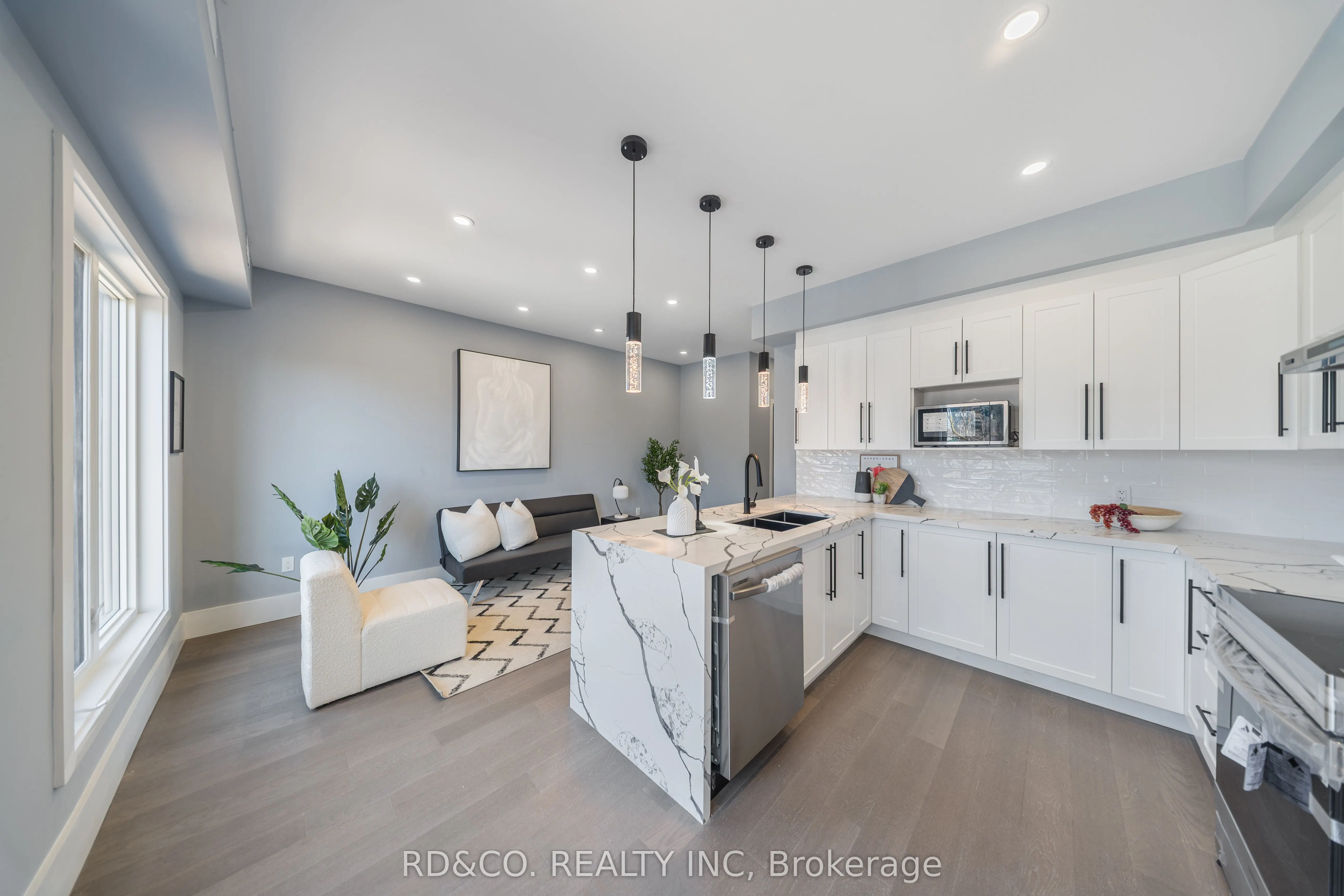 82 Pritchard Unit 2 Avenue