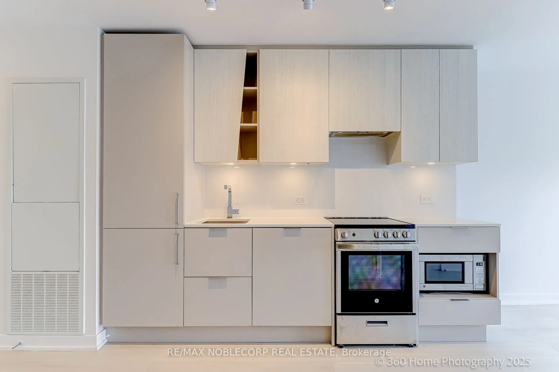 3900 Confederation Parkway, #2912
