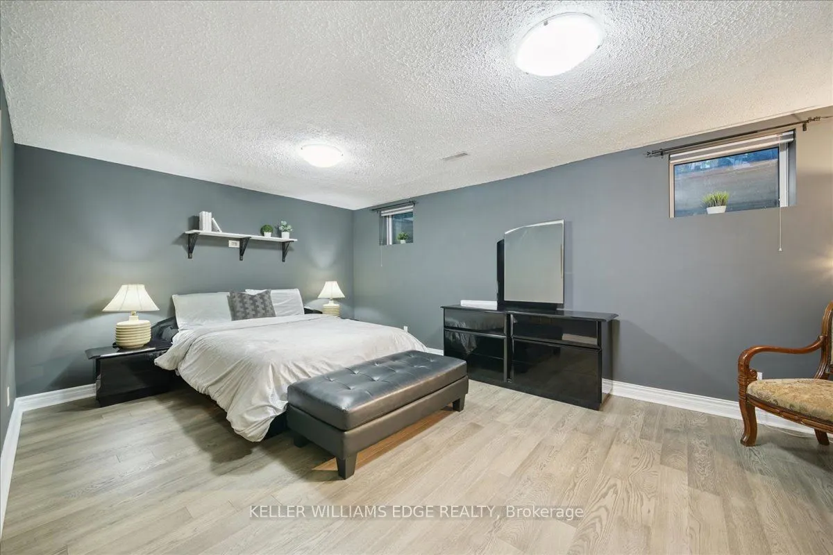 2098 Mississauga Road