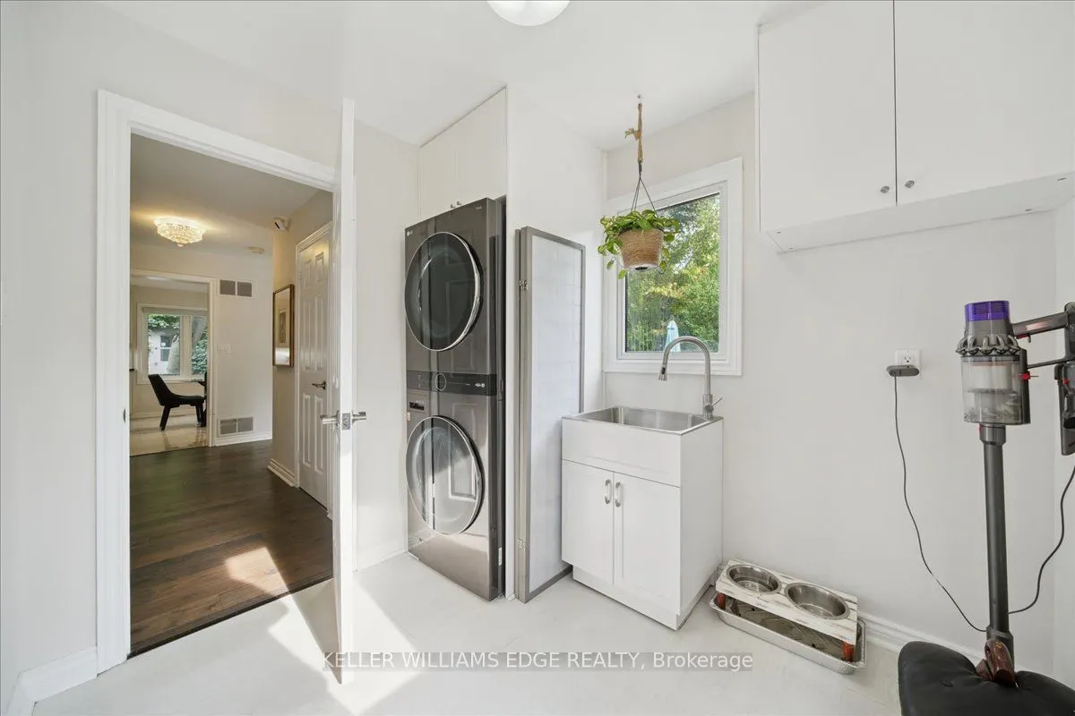 2098 Mississauga Road