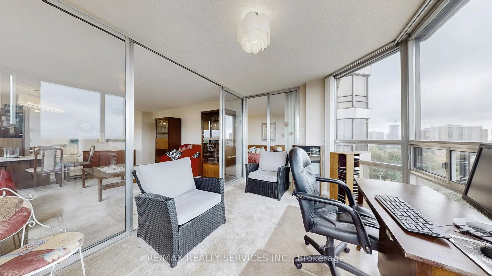 330 Mill Street S, #909