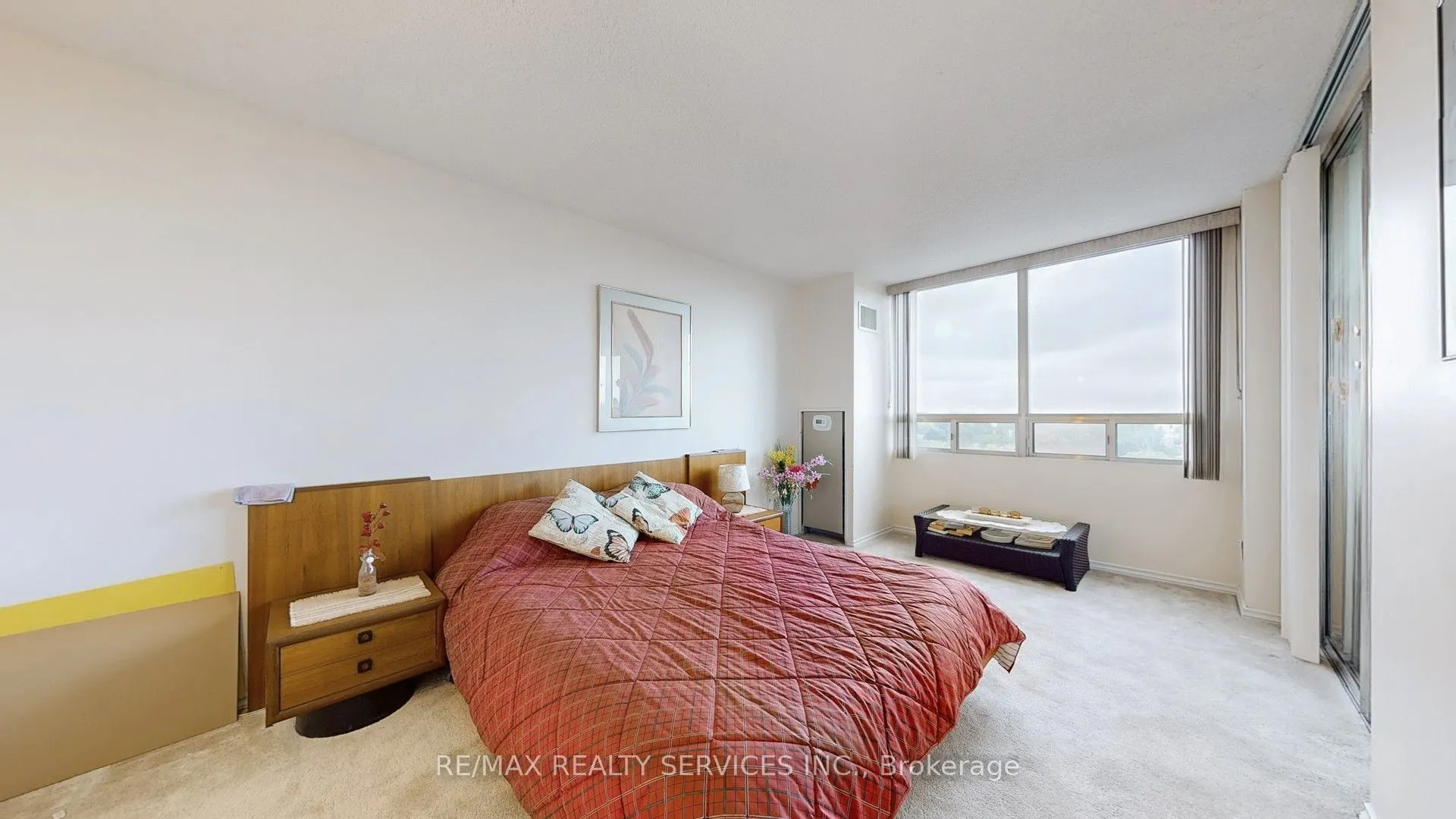 330 Mill Street S, #909